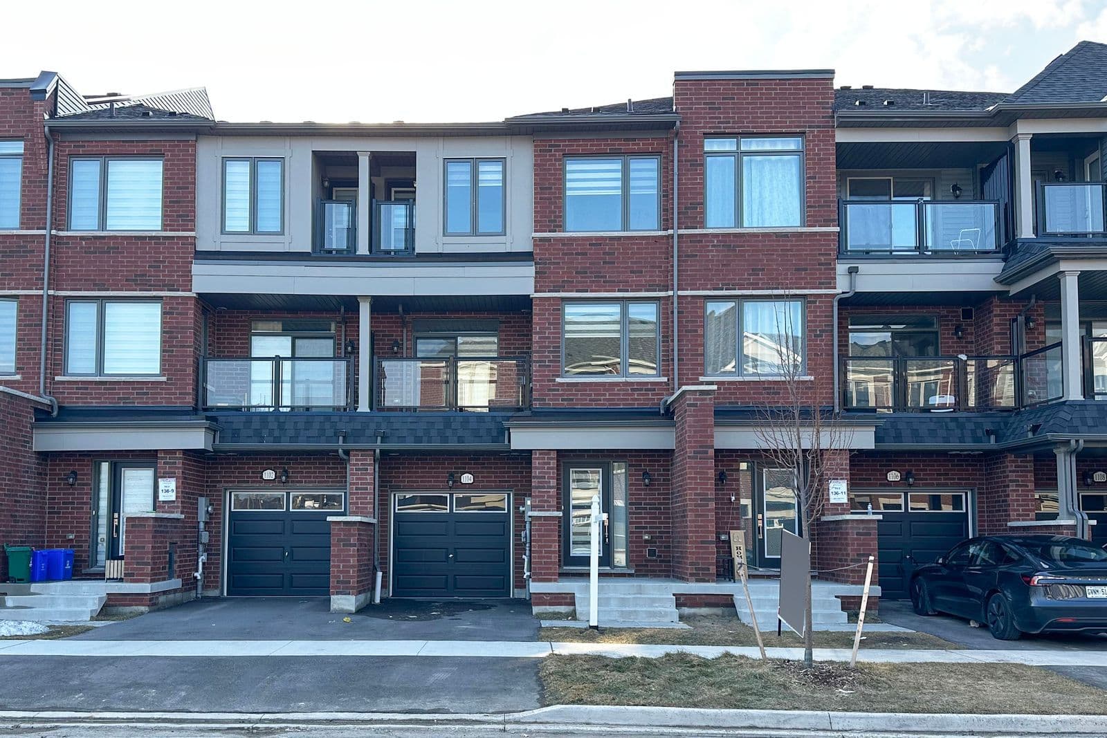 1104 Lockie Drive, Oshawa, ON L1L 0R9