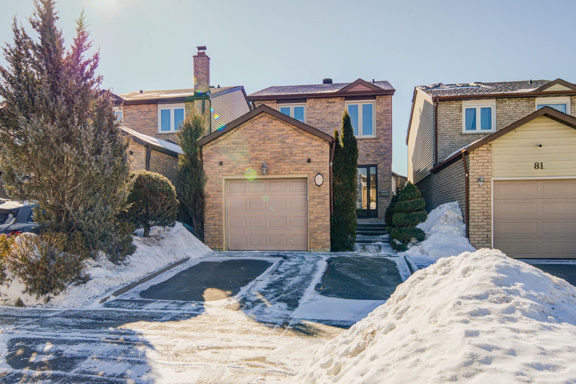 83 McClintock Crescent, Vaughan, ON L4J 2S8