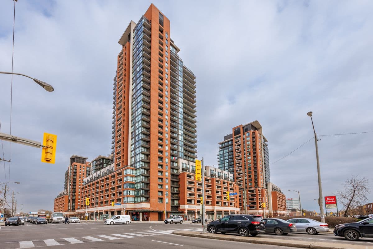 830 Lawrence Avenue 2101, Toronto W04, ON M6A 1C3