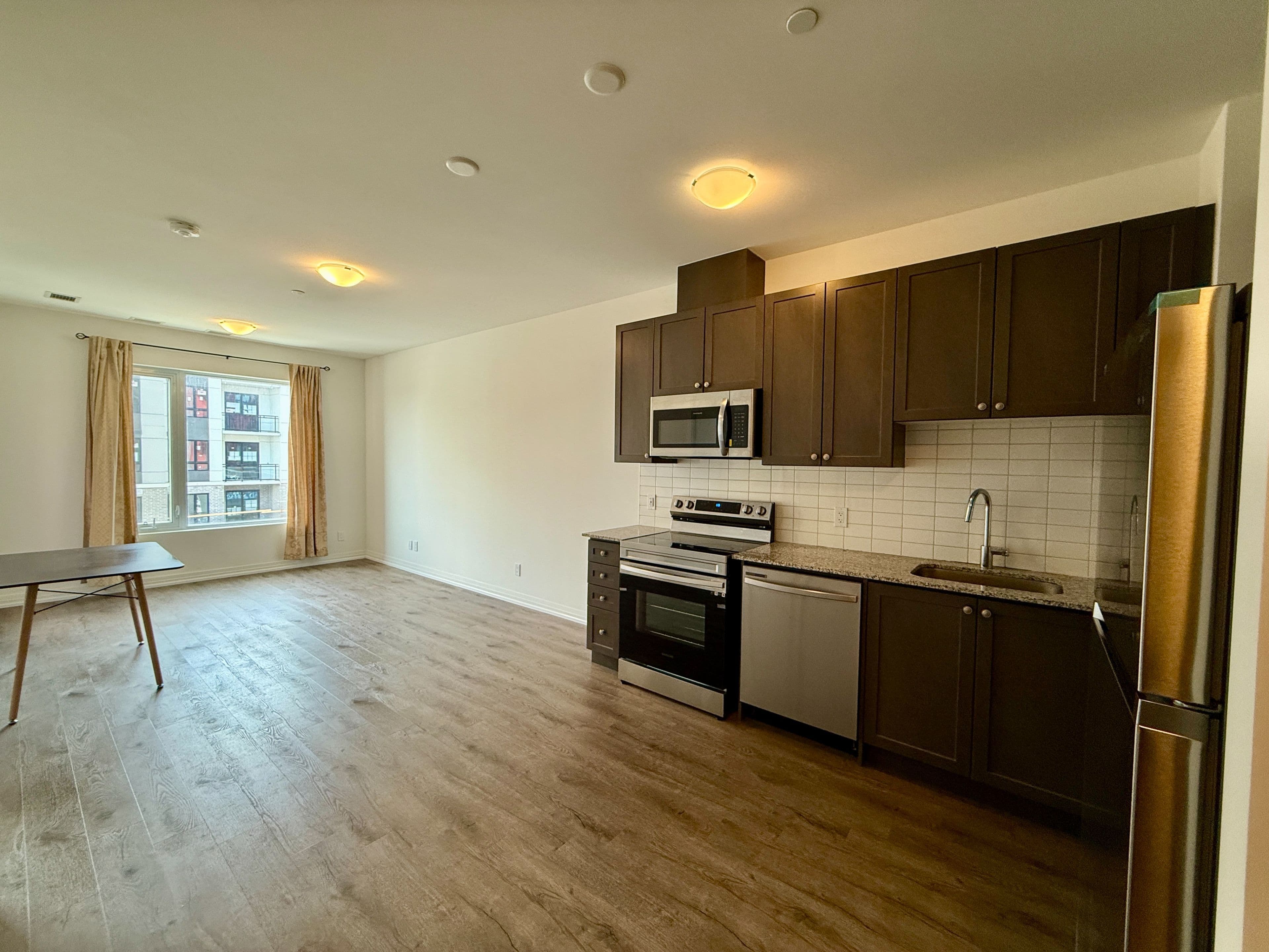 3265 Carding Mill Trail 309, Oakville, ON L6M 5P7