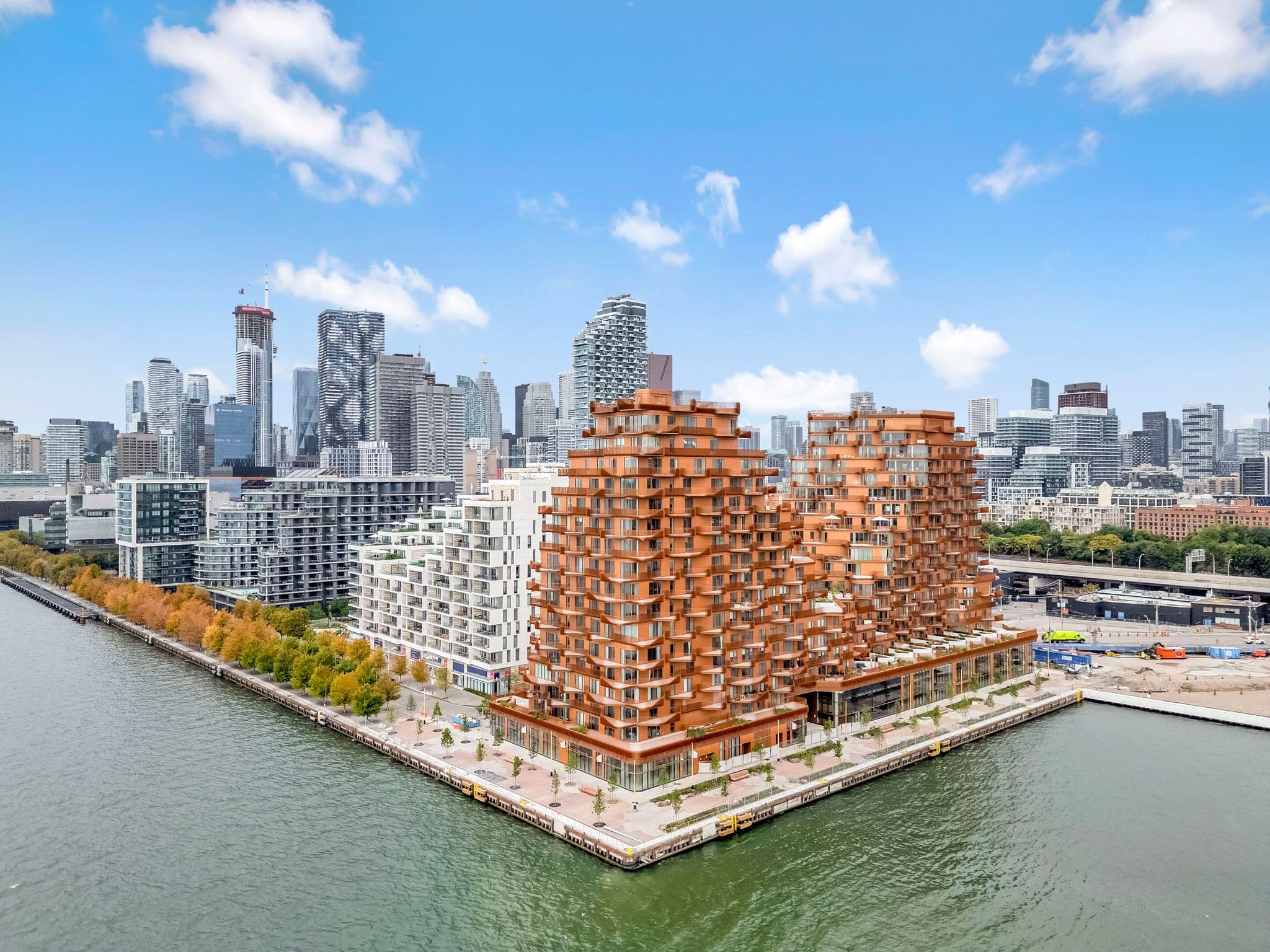 155 Merchants' Wharf N/A 826, Toronto C08, ON M5A 0Y4