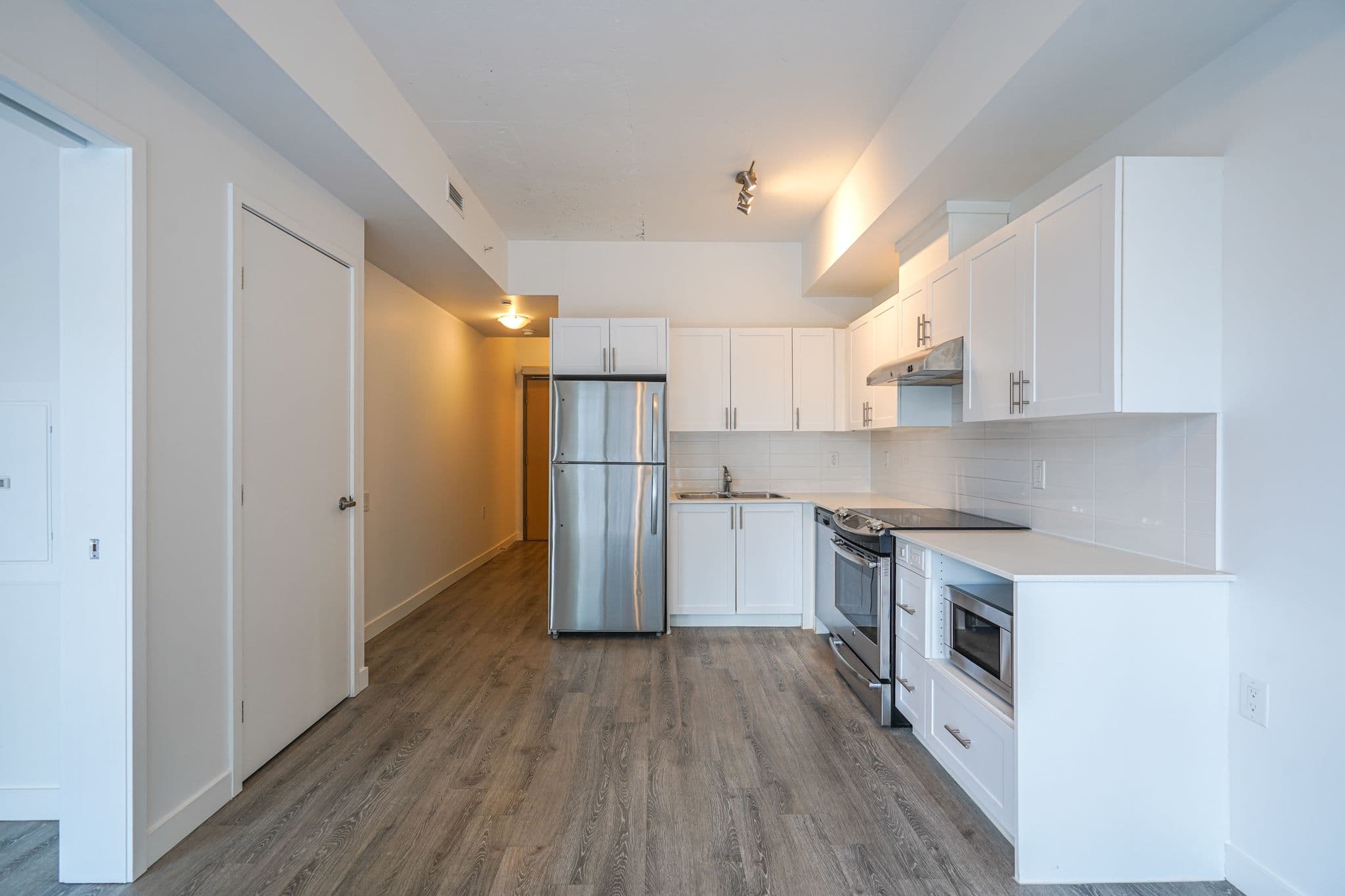 100 Bond Street E 204, Oshawa, ON L1G 0B7