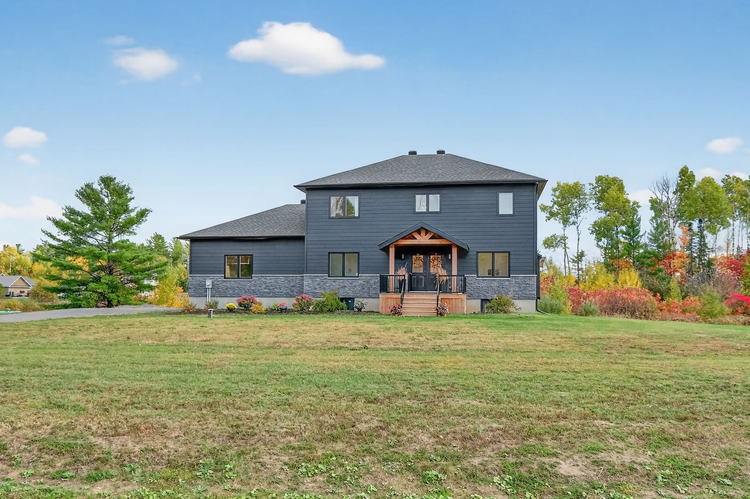 57 Paul A. Bertrand Drive, McNab/Braeside, ON K7S 3G8