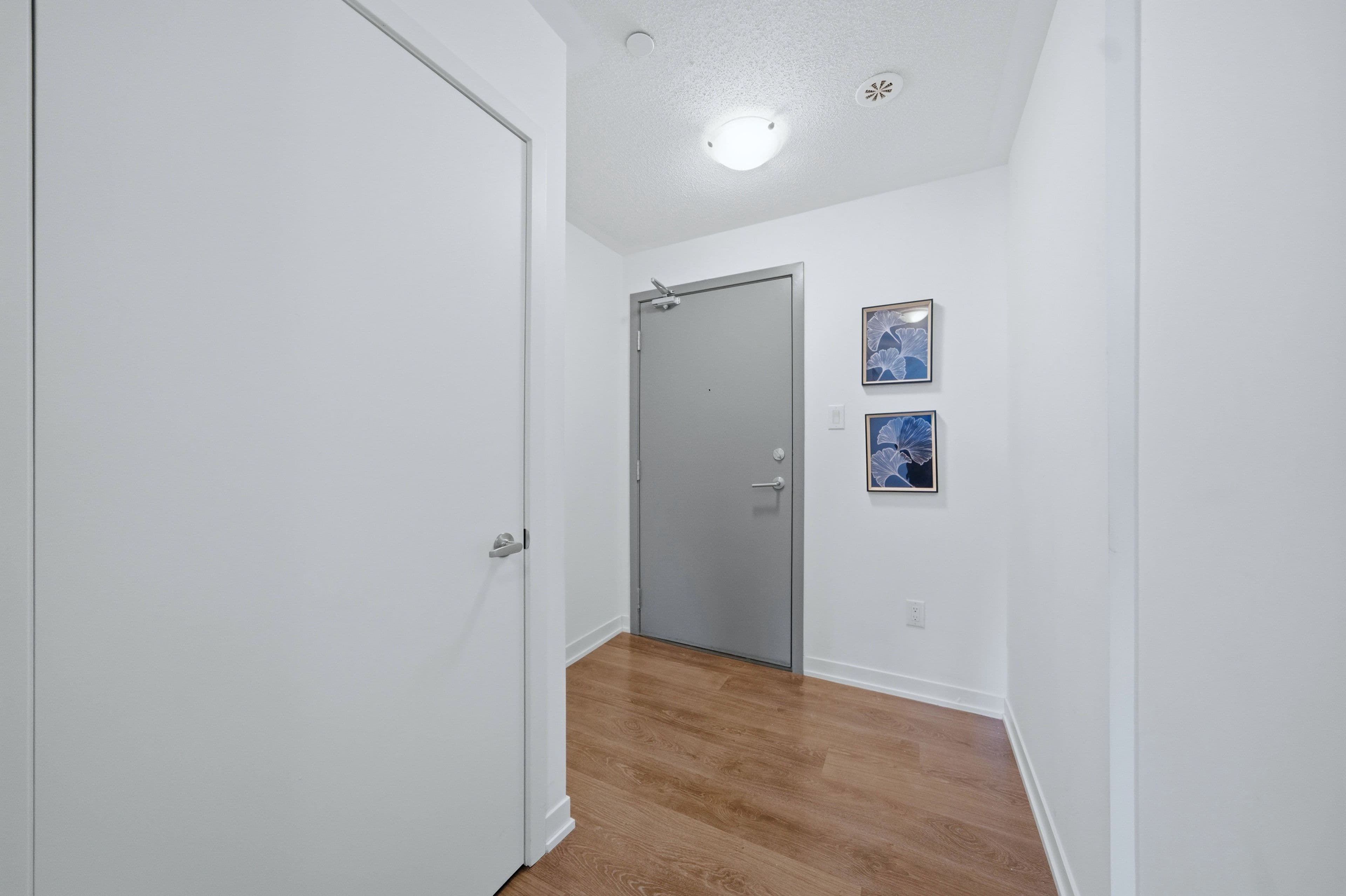 20 Orchid Pl Drive 211, Toronto E11, ON M1B 0E1