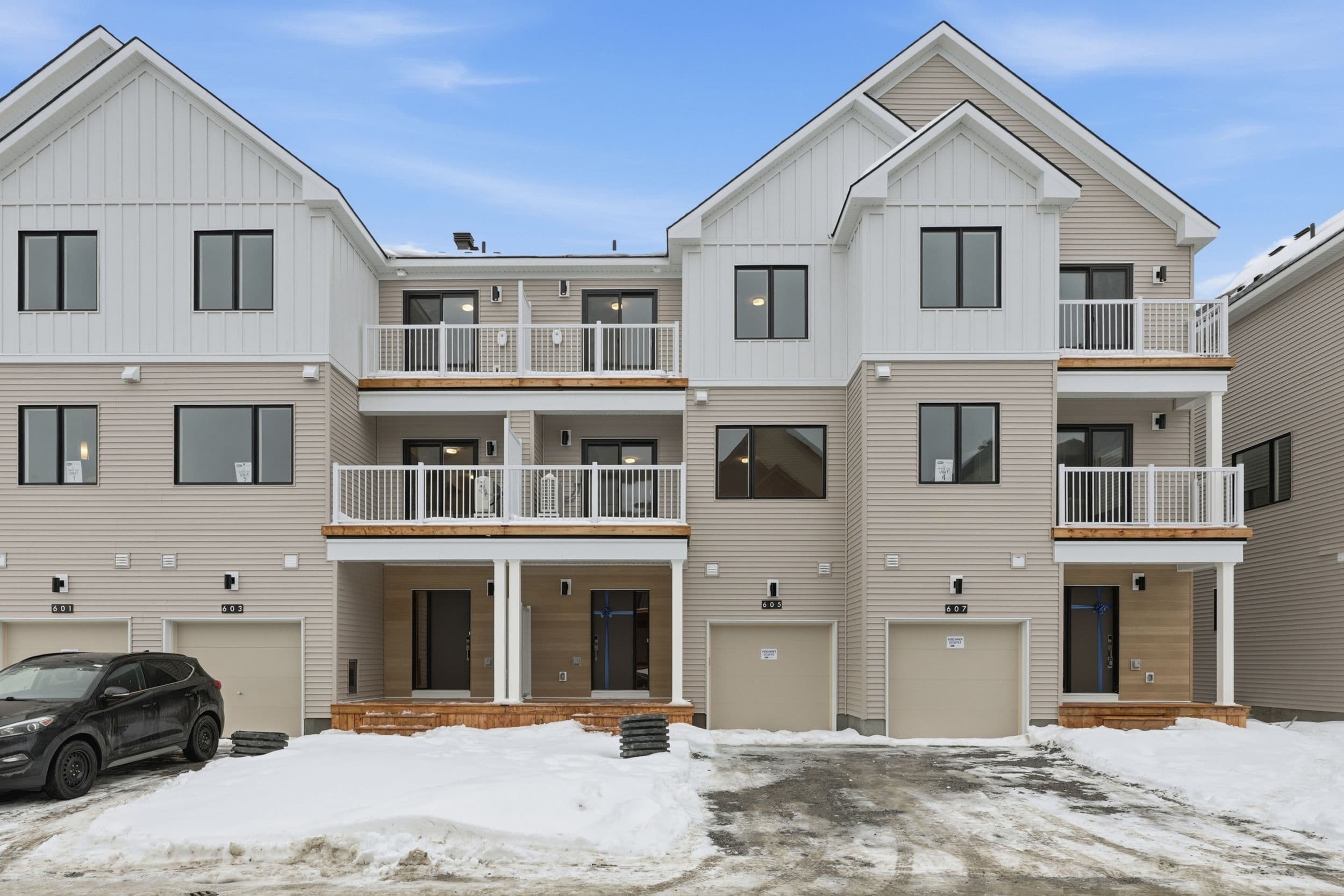 619 Bee Pollen Way, Kanata, ON K2W 0N9