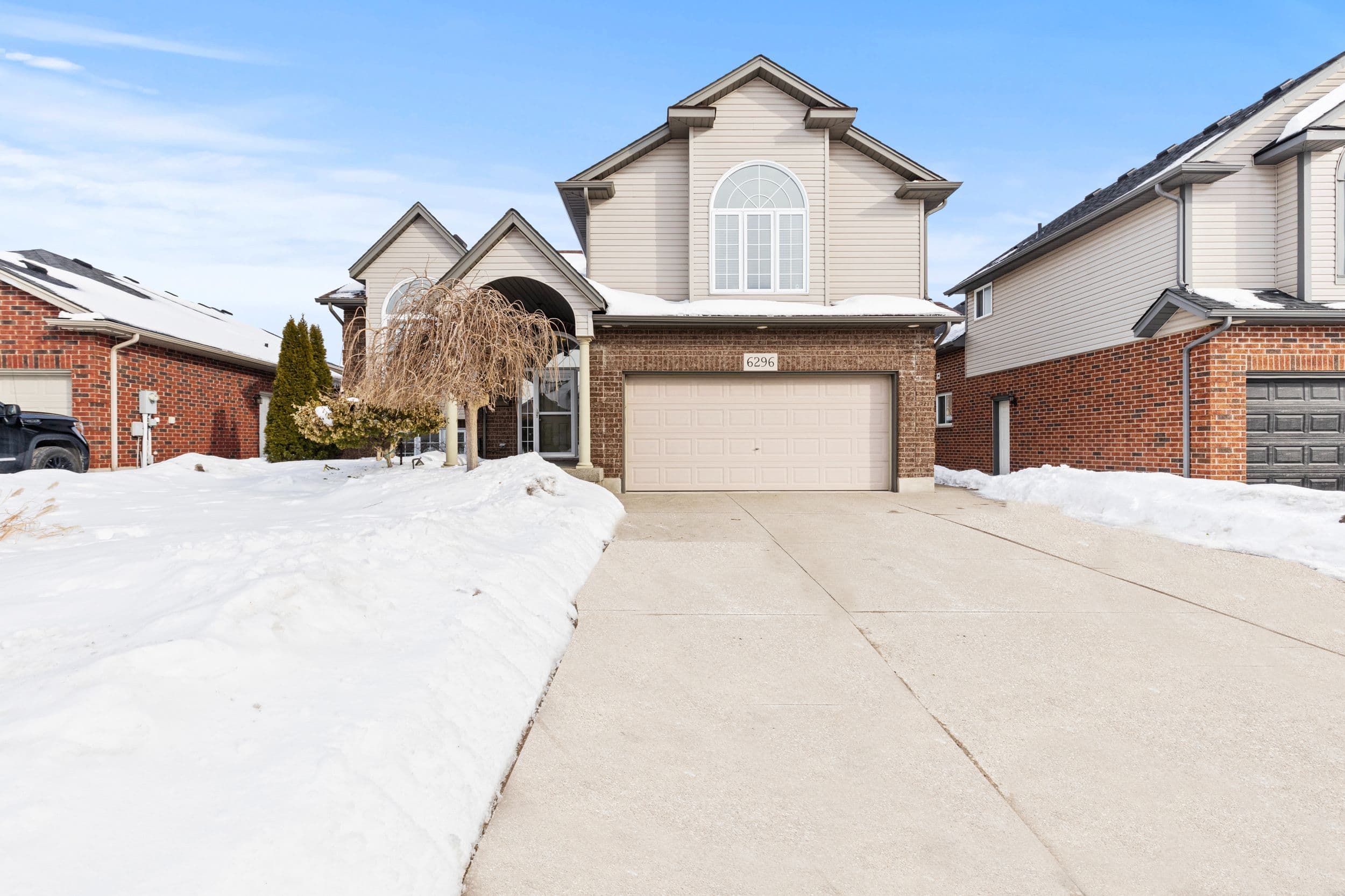 6296 Parkside Road, Niagara Falls, ON L2H 0B2