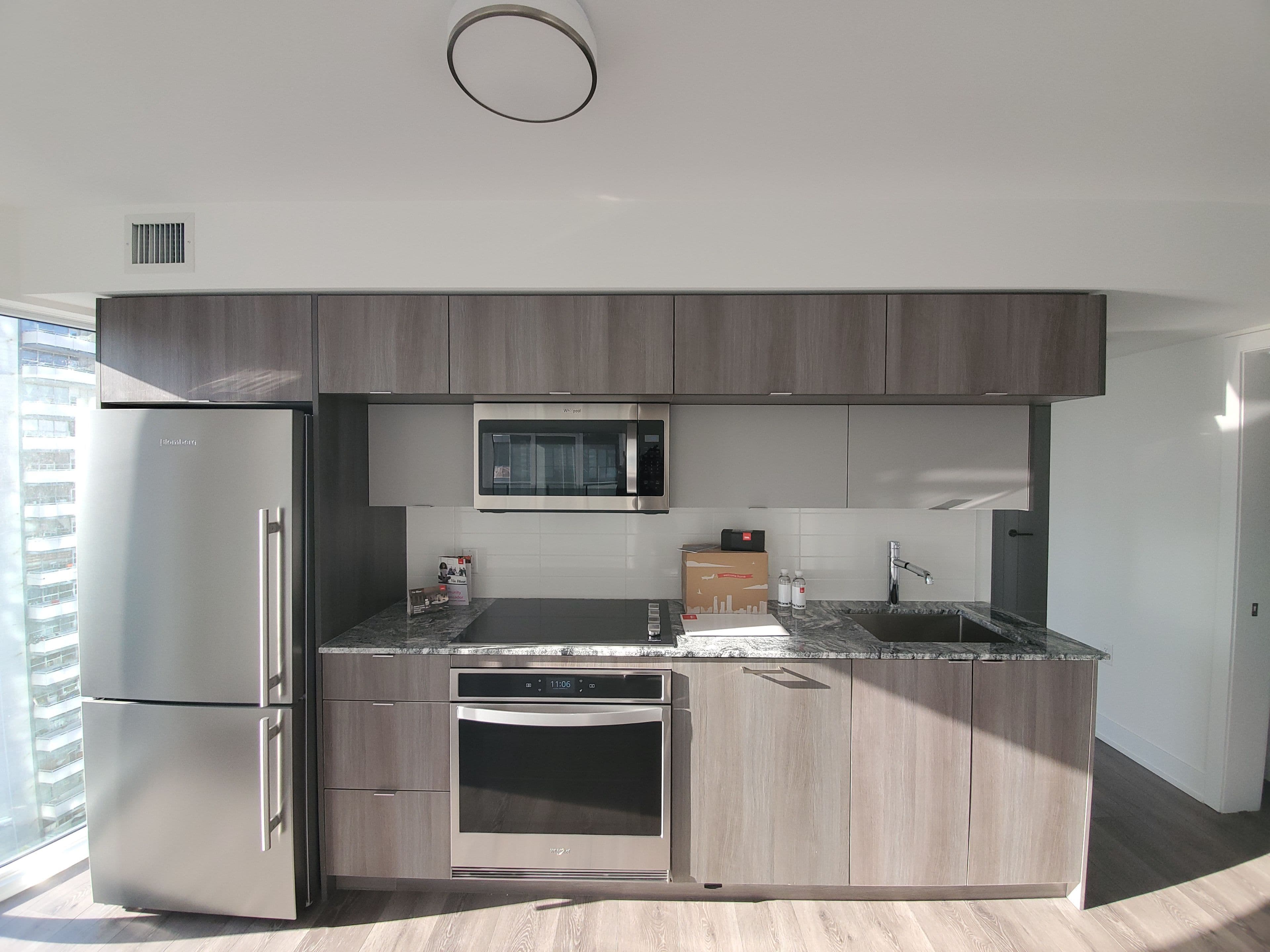 575 Bloor Street E 1407, Toronto C08, ON M4W 0B2