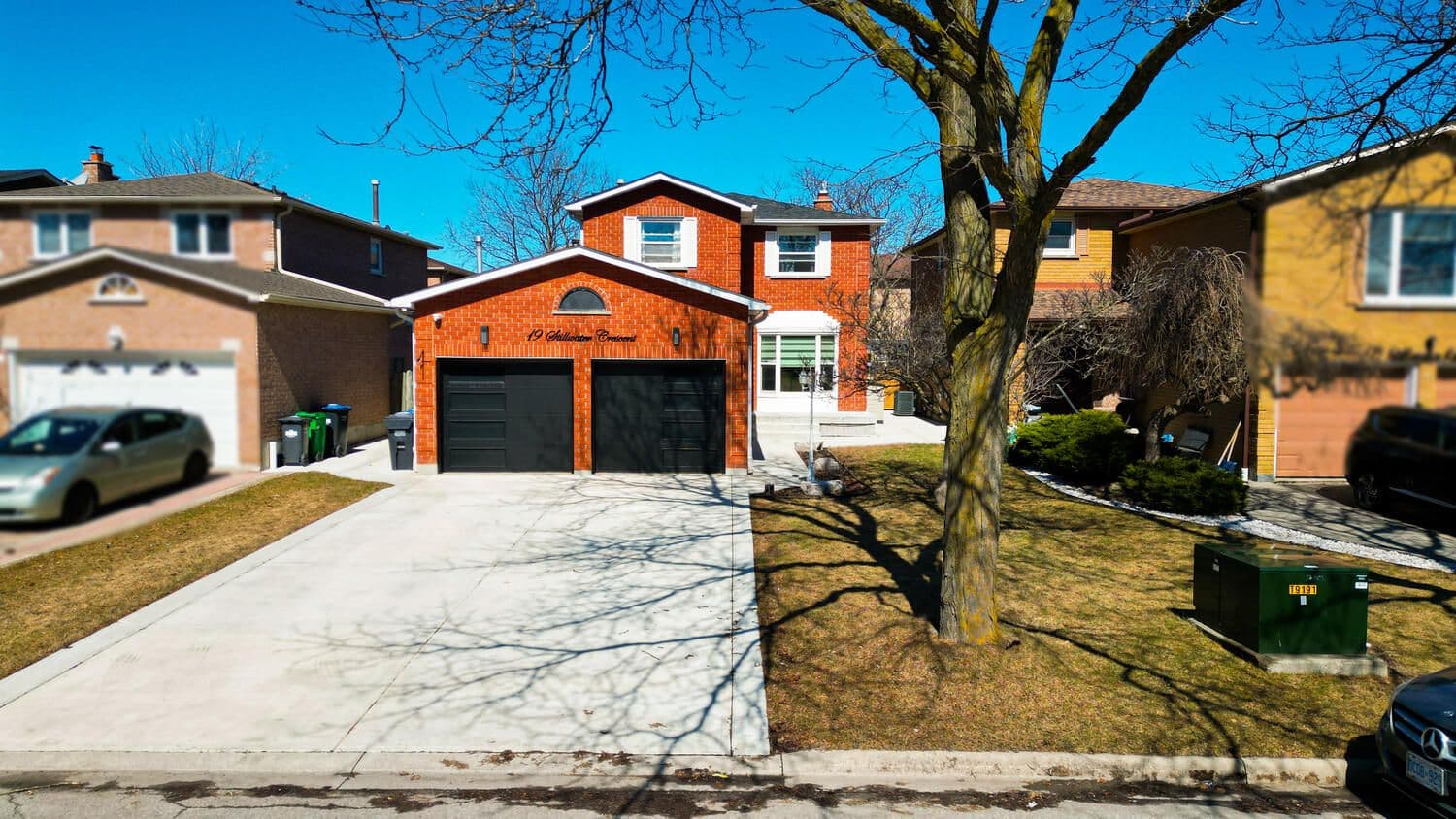 19 Stillwater Crescent, Brampton, ON L6X 3K6