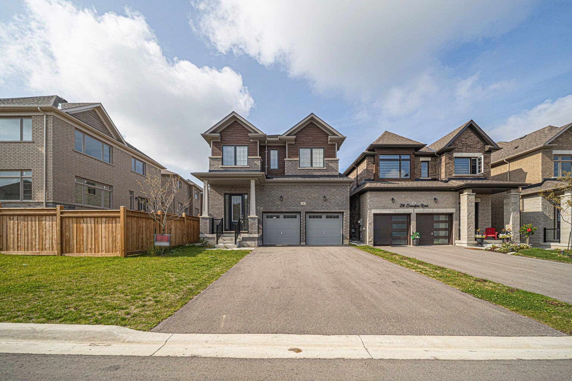 26 Sassafrass Road, Springwater, ON L9X 2C6