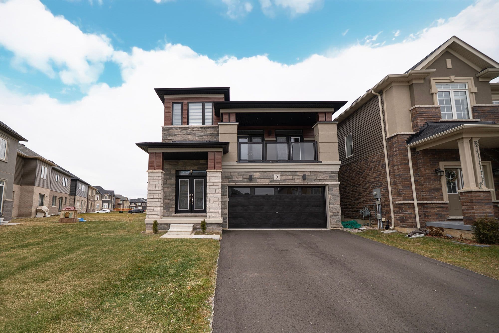 9 Tarrison Street, Brantford, ON N3V 0B1