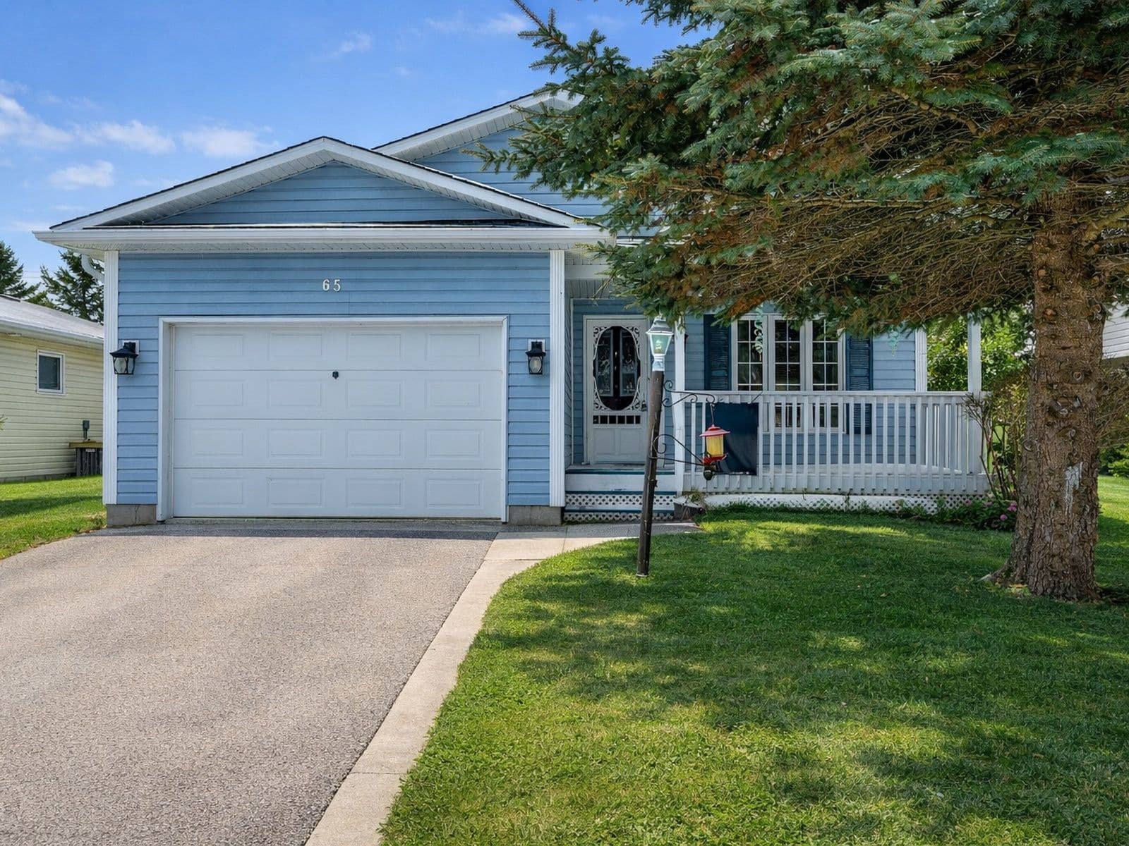 65 Pennsylvania Avenue, Wasaga Beach, ON L9Z 3A8