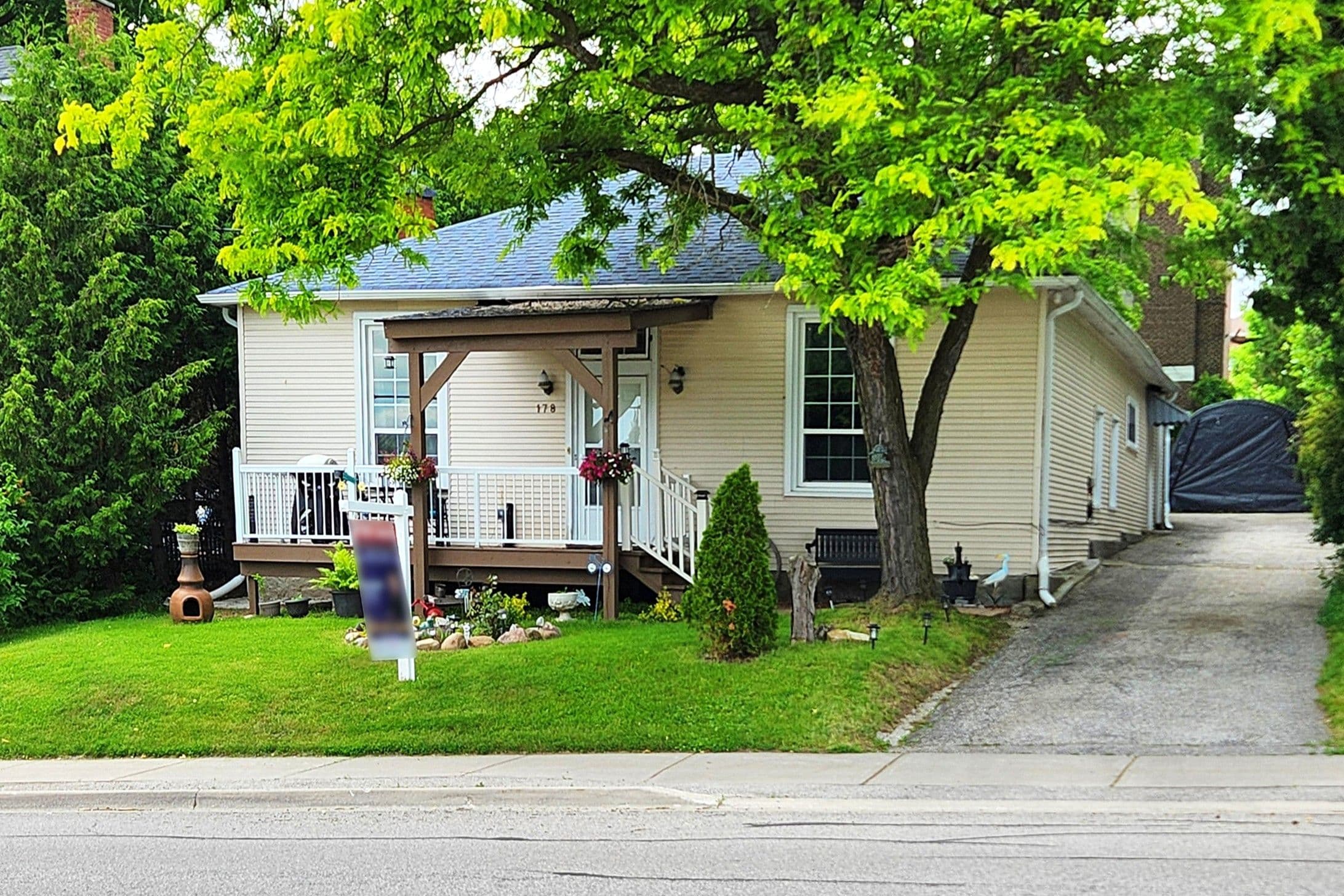 178 Barrie Street, Bradford West Gwillimbury, ON L3Z 1R6