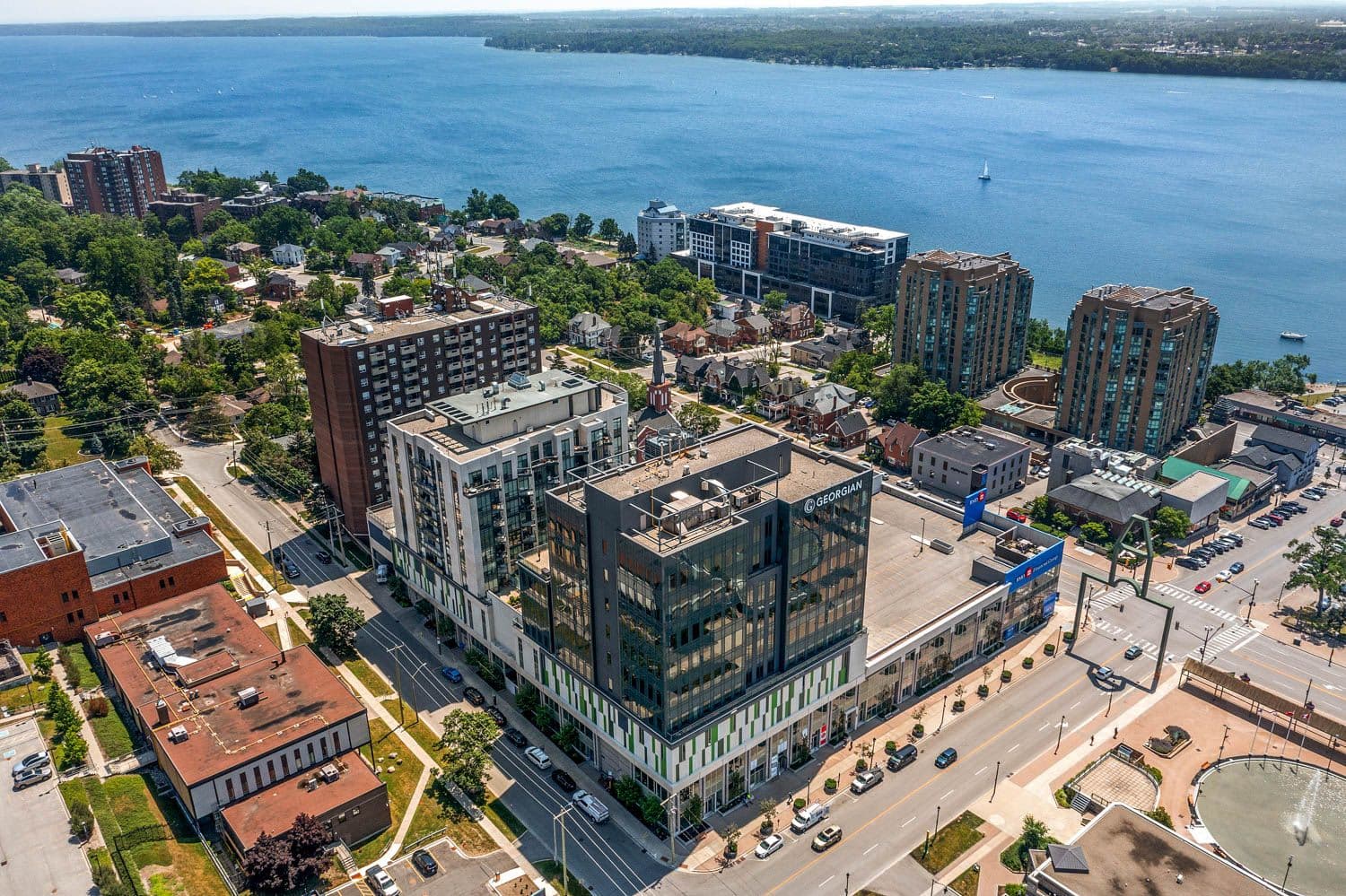 111 Worsley Street 302, Barrie, ON L4M 5R5