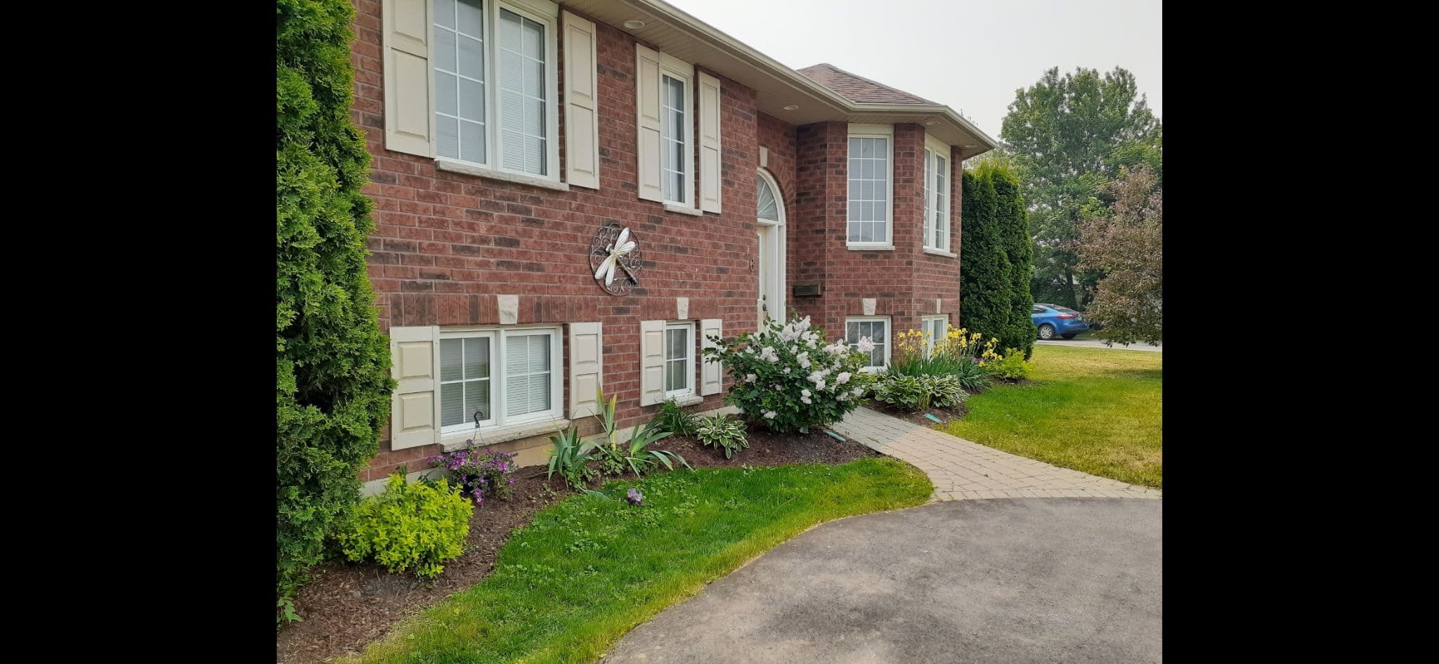 6 Chisholm Square, Belleville, ON K8N 5Z4