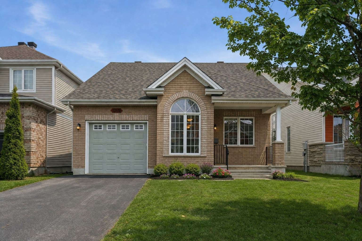 145 Stedman Street, Blossom Park - Airport and Area, ON K1T 0B5