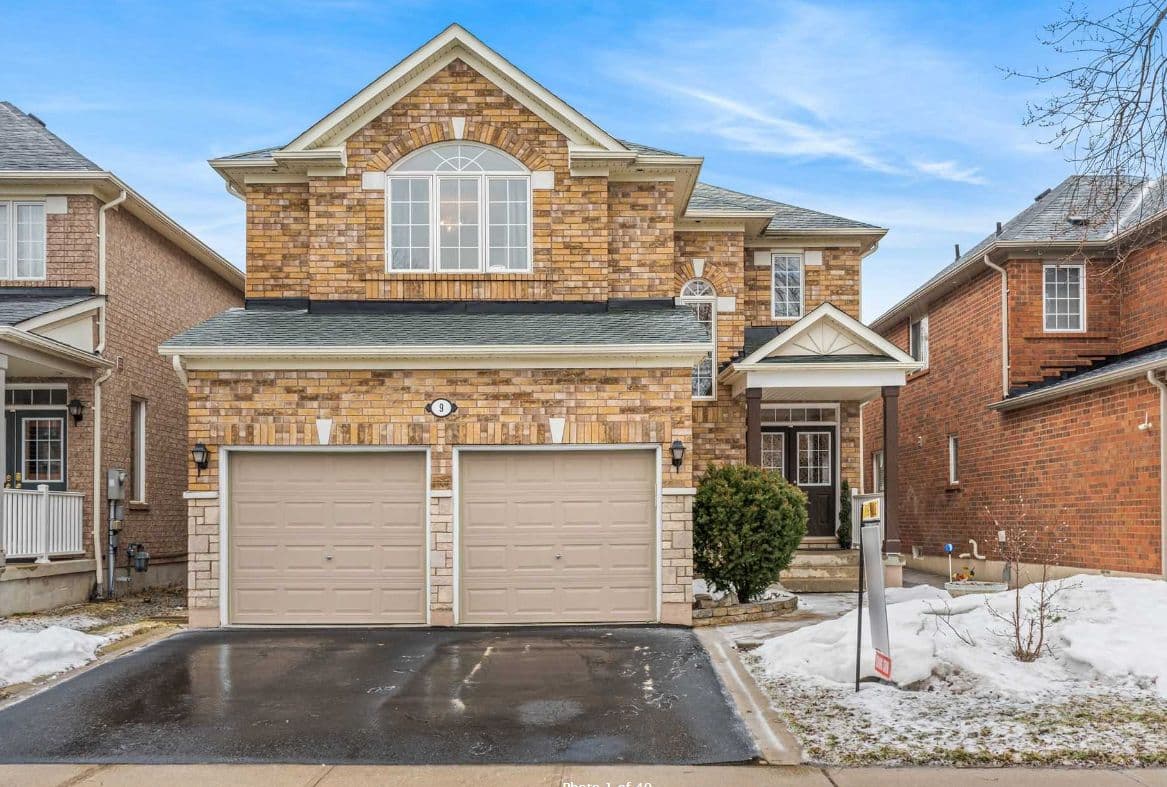 9 Alyssum Court Lower, Richmond Hill, ON L4E 4M7