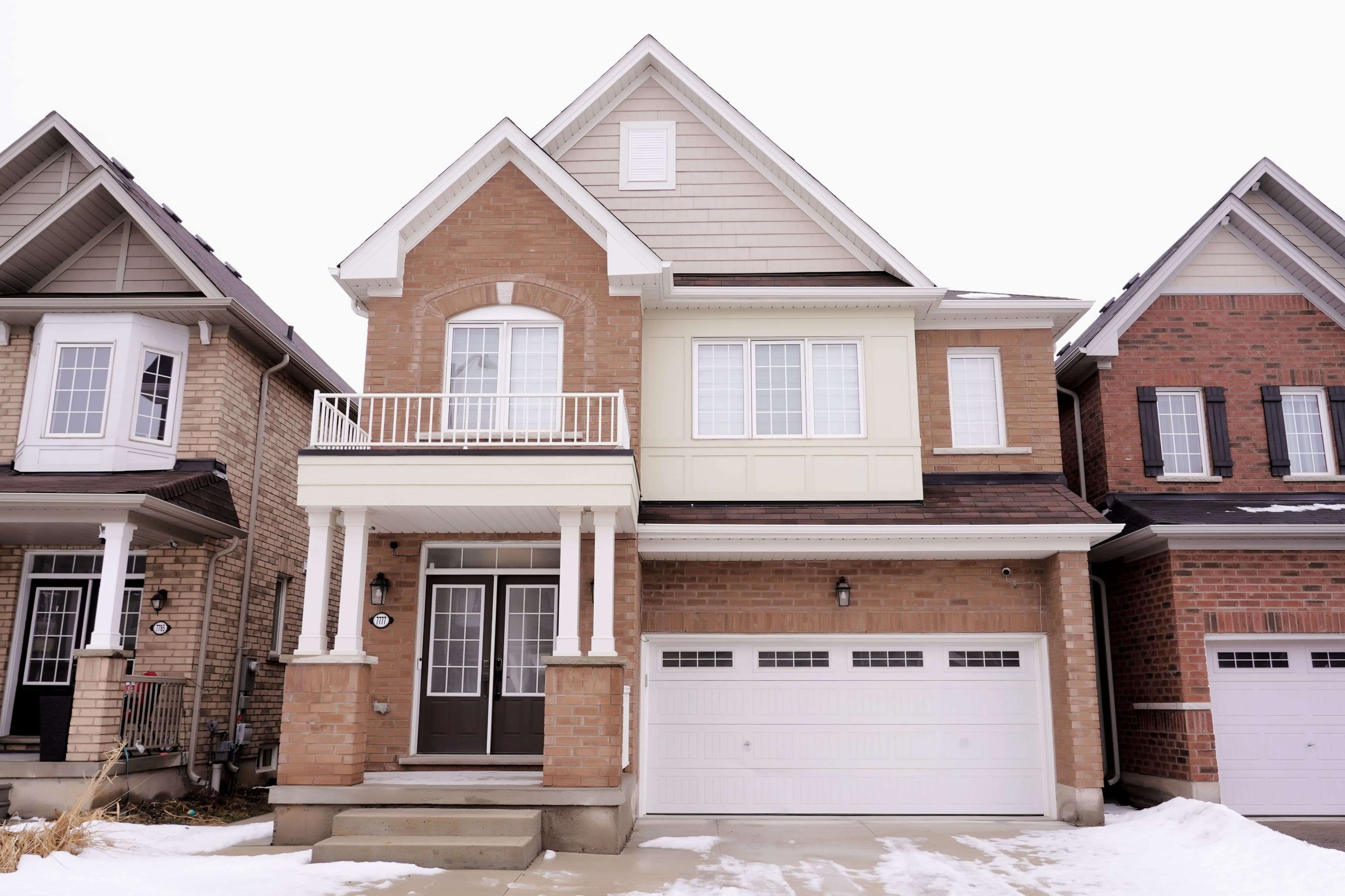 7777 Hackberry Trail, Niagara Falls, ON L2H 3R5