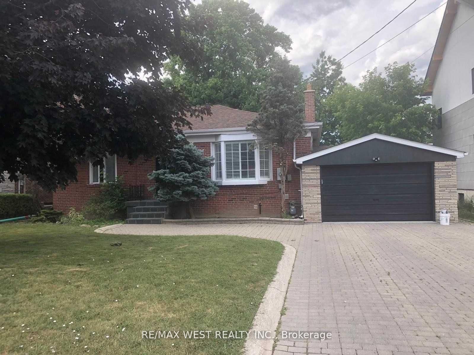 54 Codsell Avenue Basement, Toronto C06, ON M3H 3V9