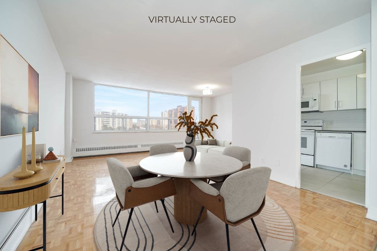 6200 Bathurst Street 711, Toronto C07, ON M2R 2A3