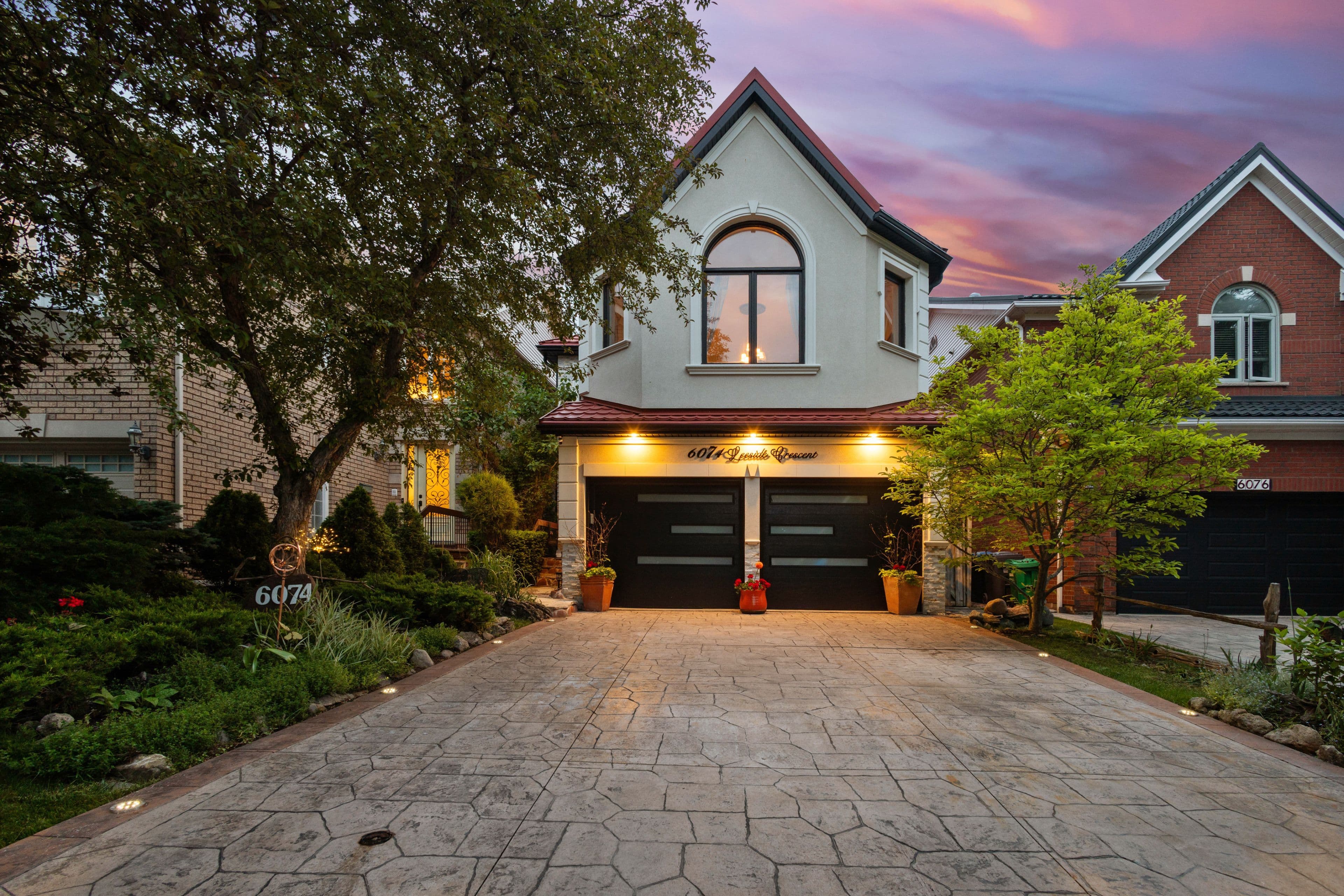 6074 Leeside Crescent, Mississauga, ON L5M 5K6