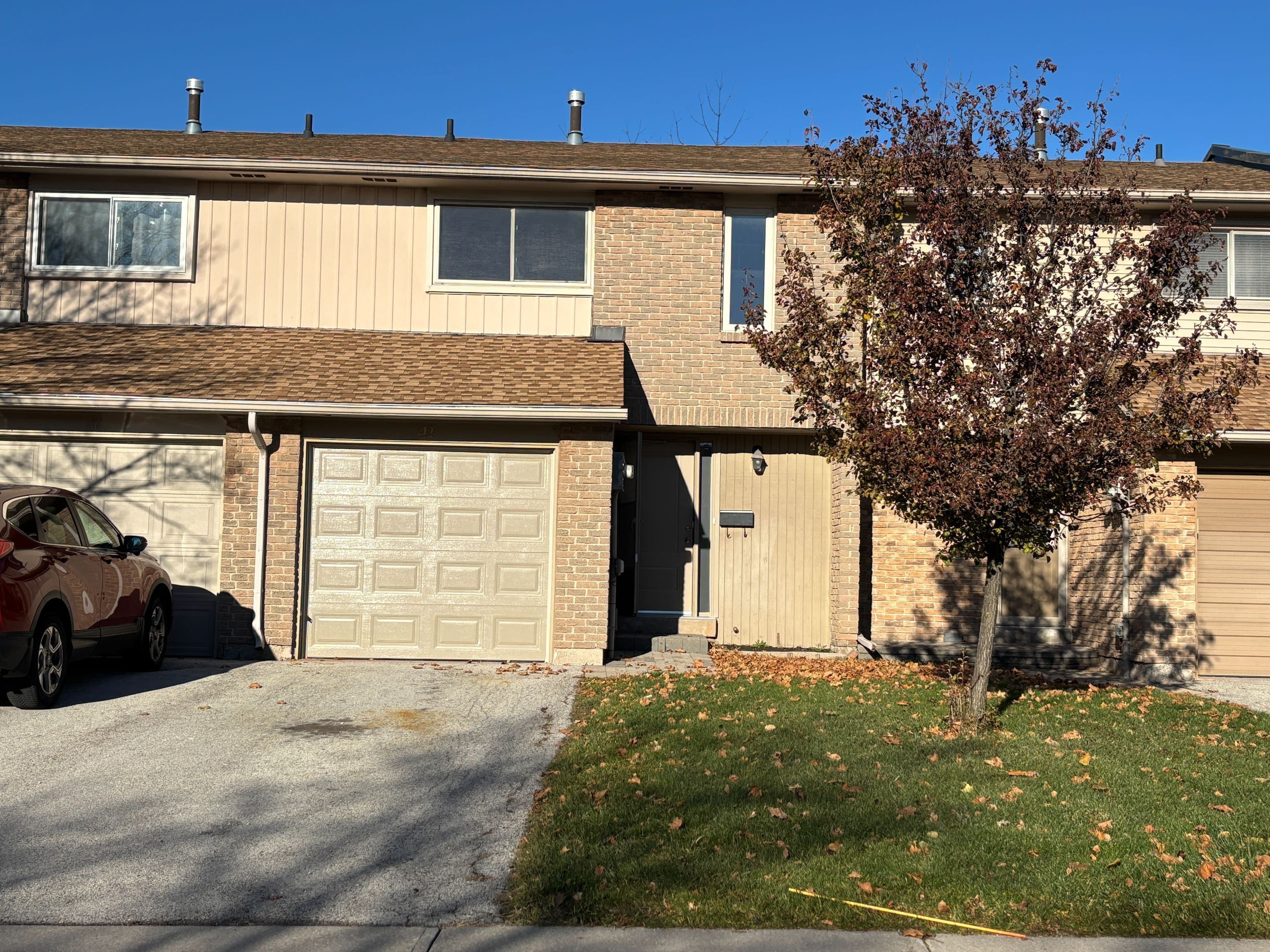 1532 Lancaster Drive 41, Oakville, ON L6H 2Z3