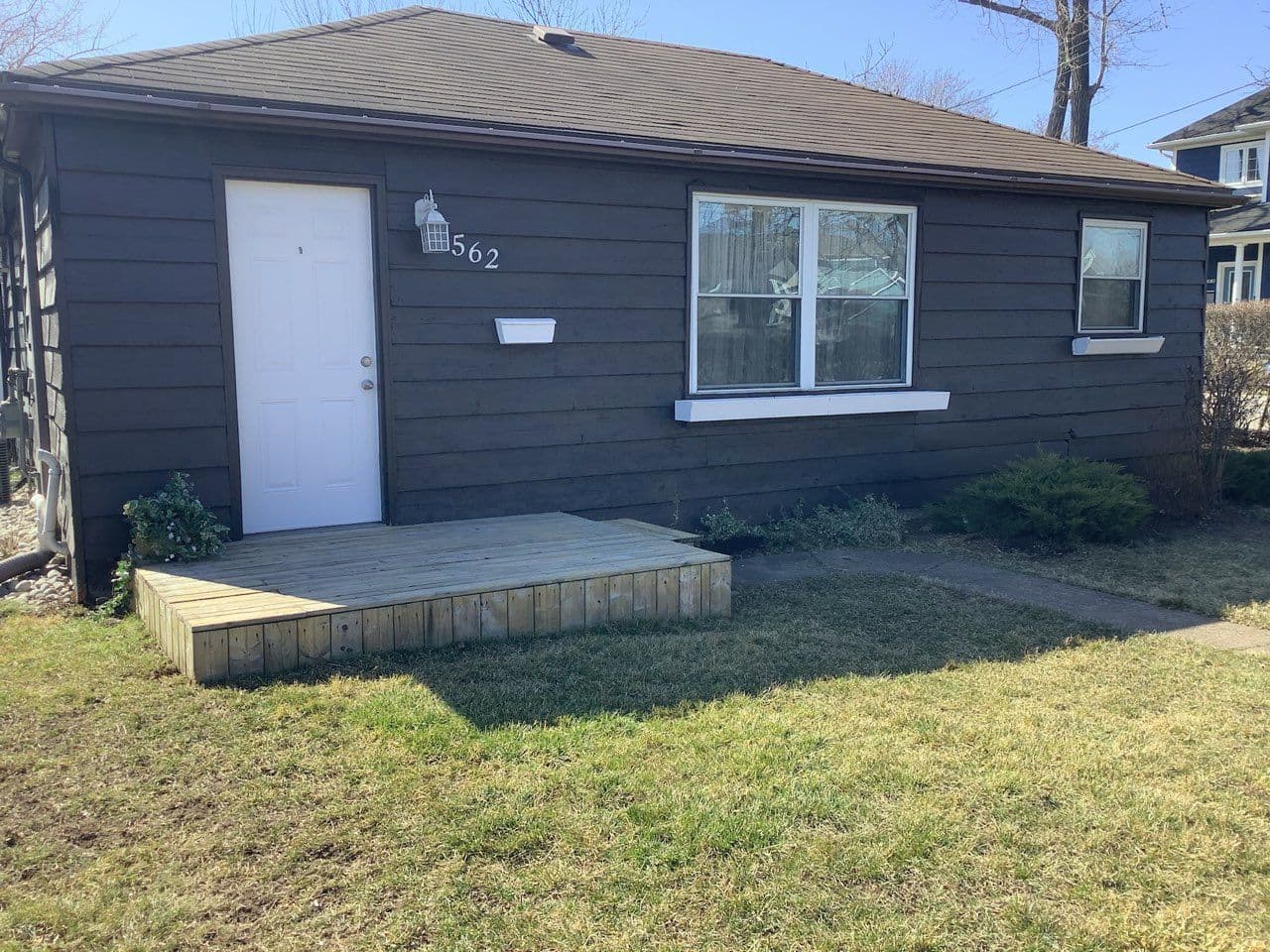 562 Beach Boulevard, Hamilton, ON L8H 6X6