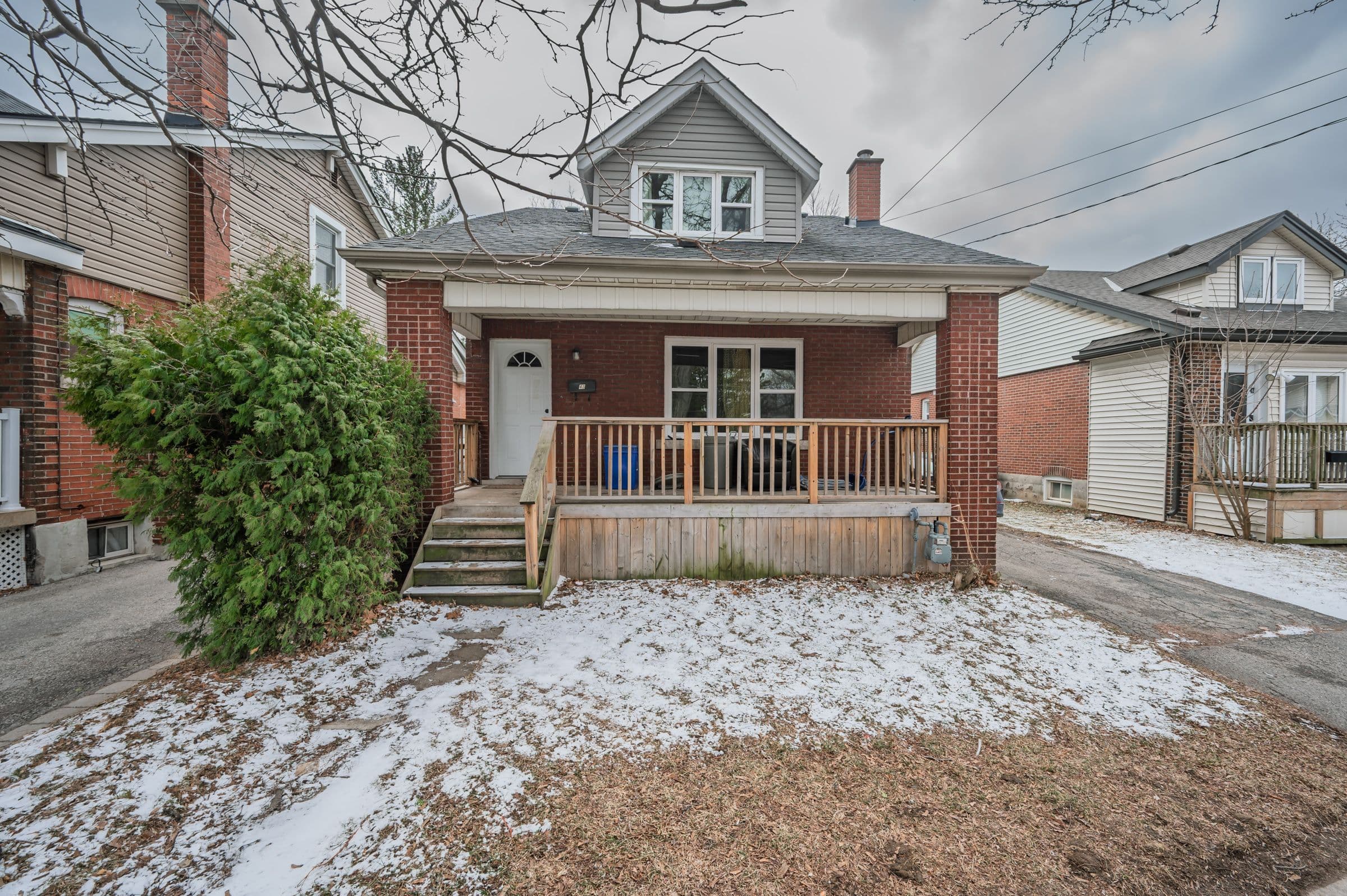 43 Sterling Street, Hamilton, ON L8S 4H6