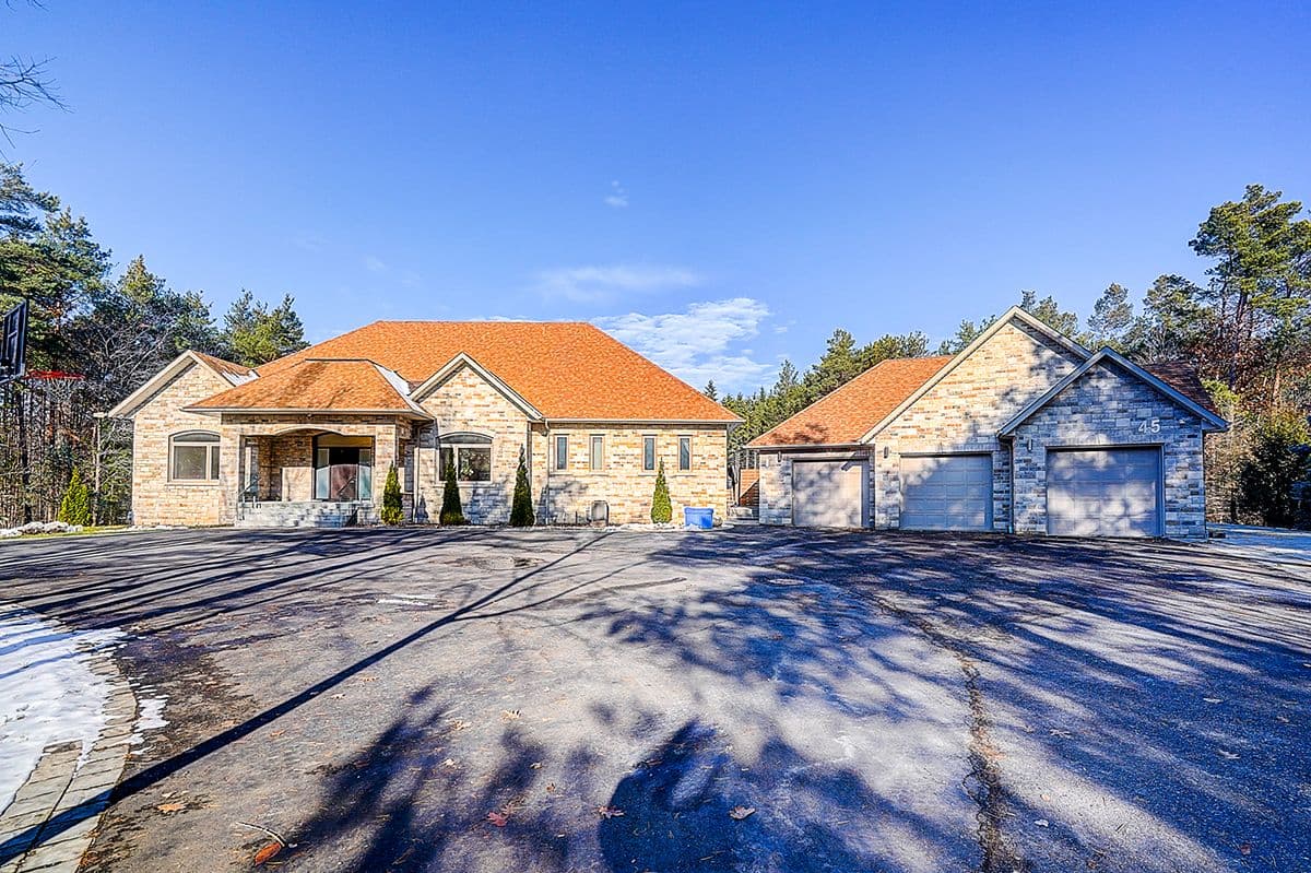 45 Loggers Trail, Whitchurch-Stouffville, ON L4A 2L6