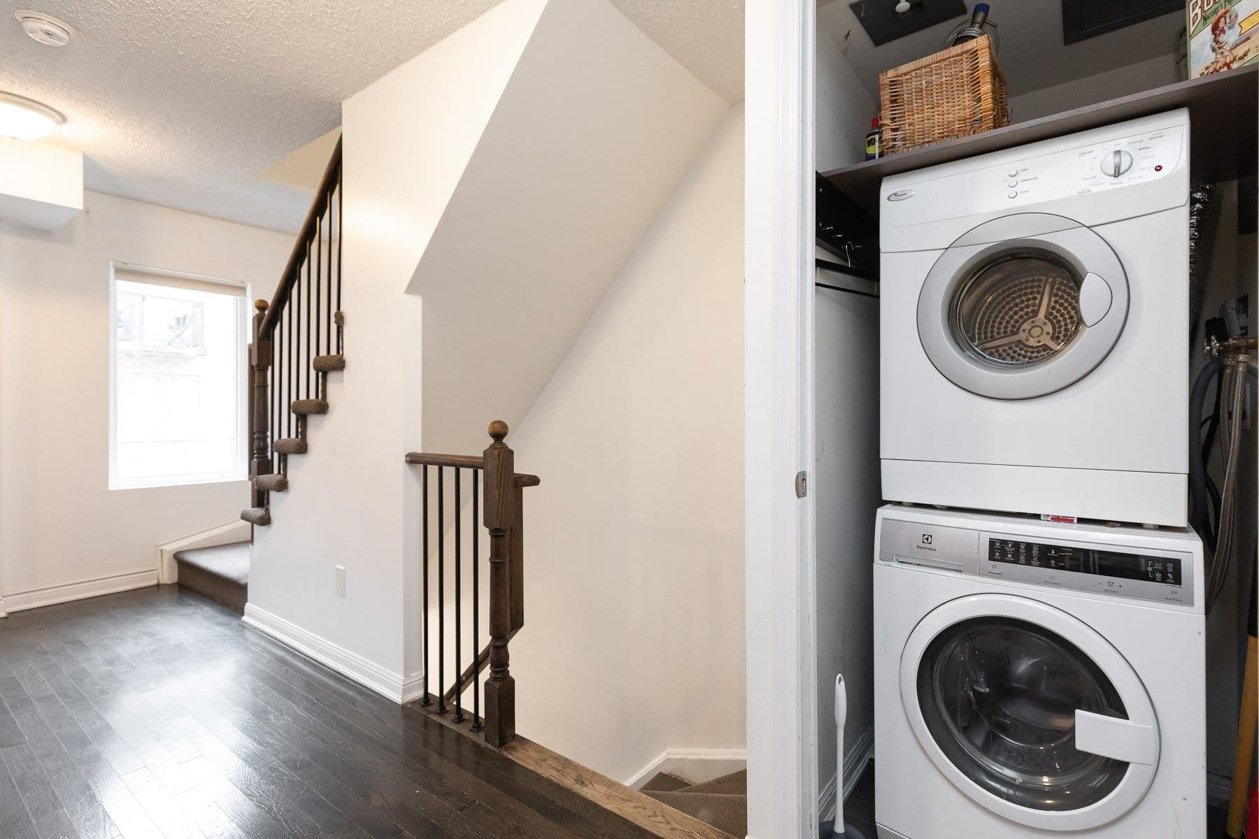 12 Foundry Avenue 242, Toronto W02, ON M6H 0A7