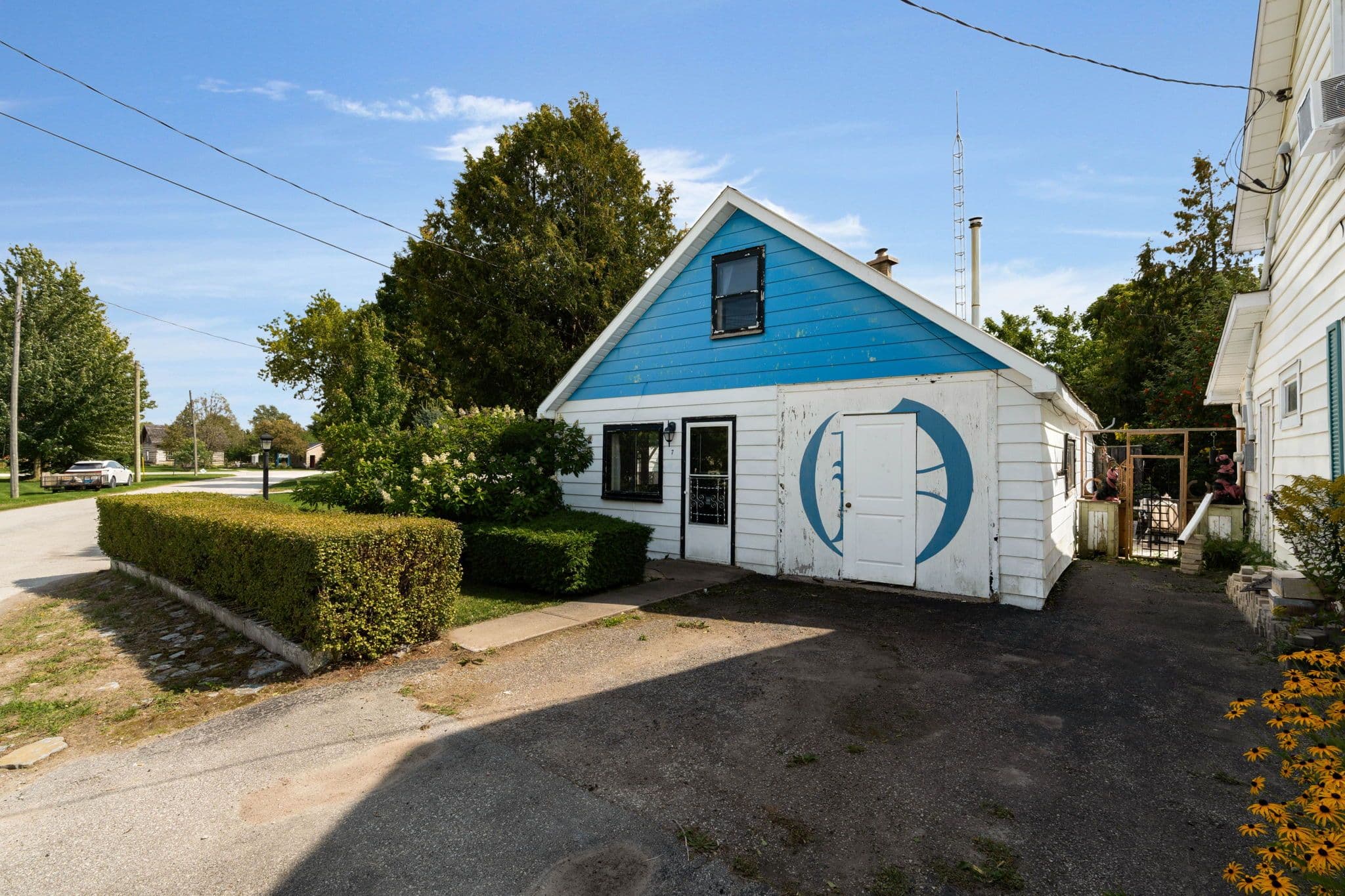 7 Caroline Street E, Clearview, ON L0M 1G0