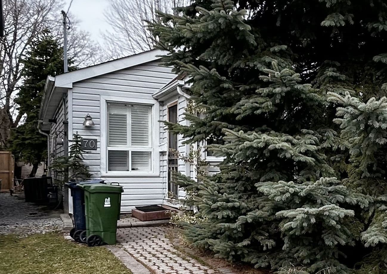 70 Twenty Fourth Street, Toronto W06, ON M8V 3N8