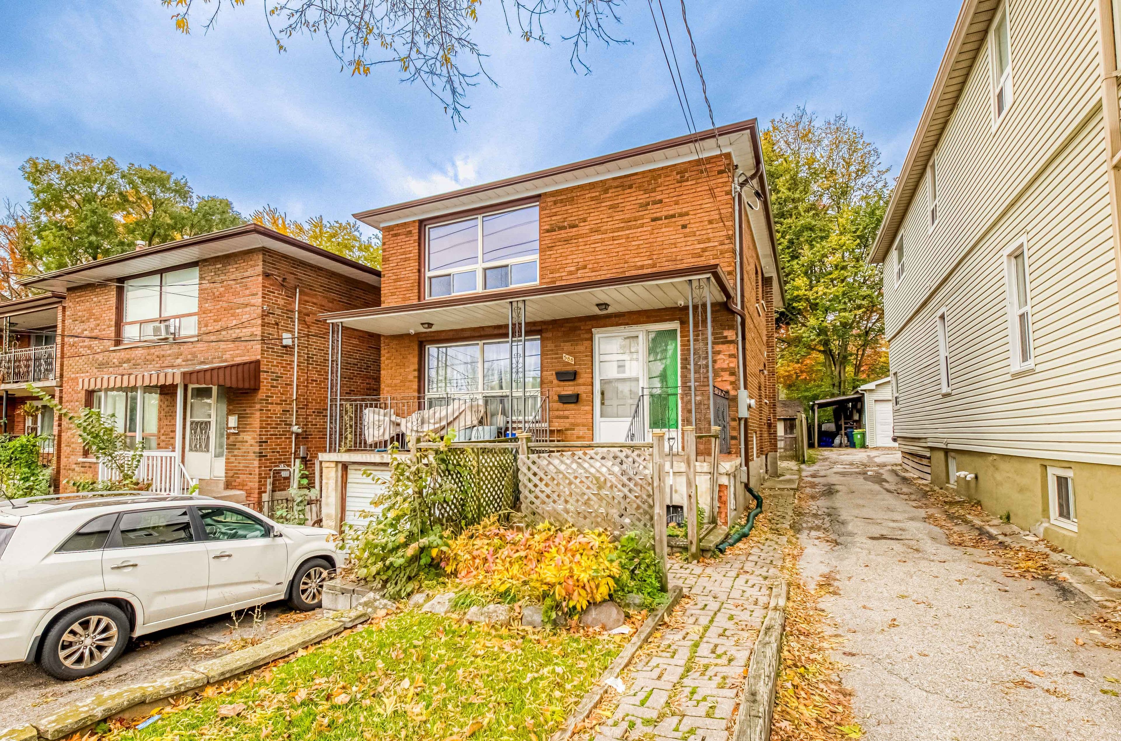 588 Warden Avenue, Toronto E06, ON M1L 3Z3