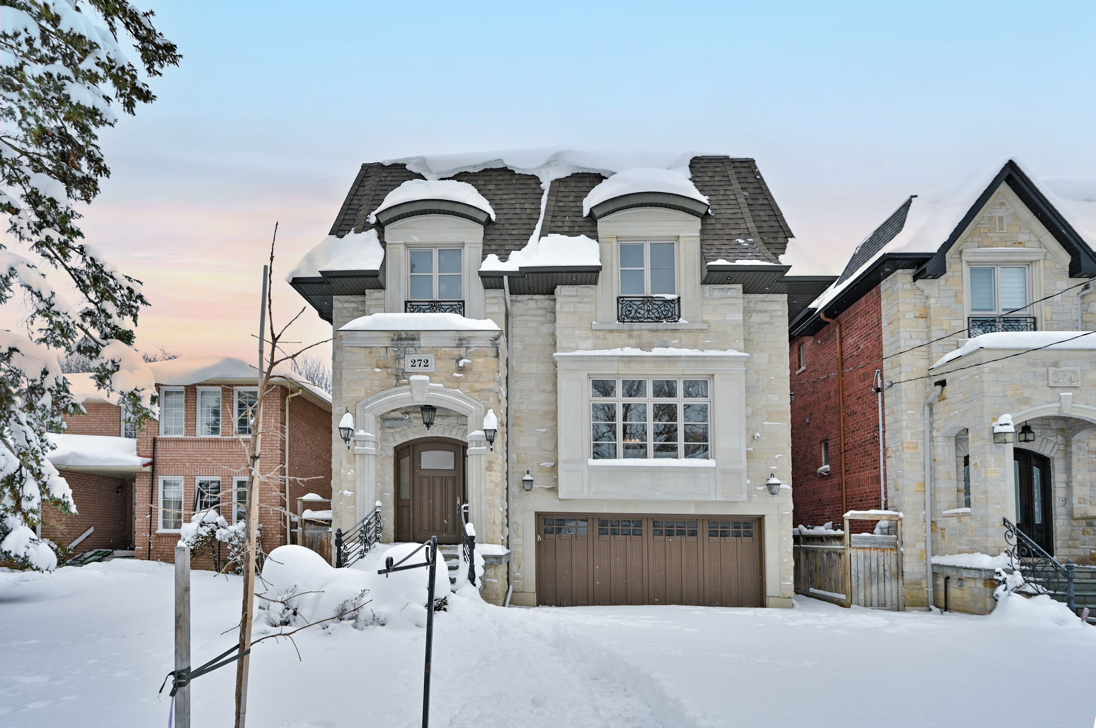 272 Byng Avenue, Toronto C14, ON M2N 4L3
