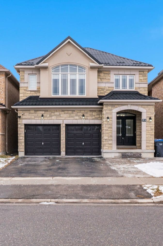 71 Skyvalley Drive, Brampton, ON L6P 3B7