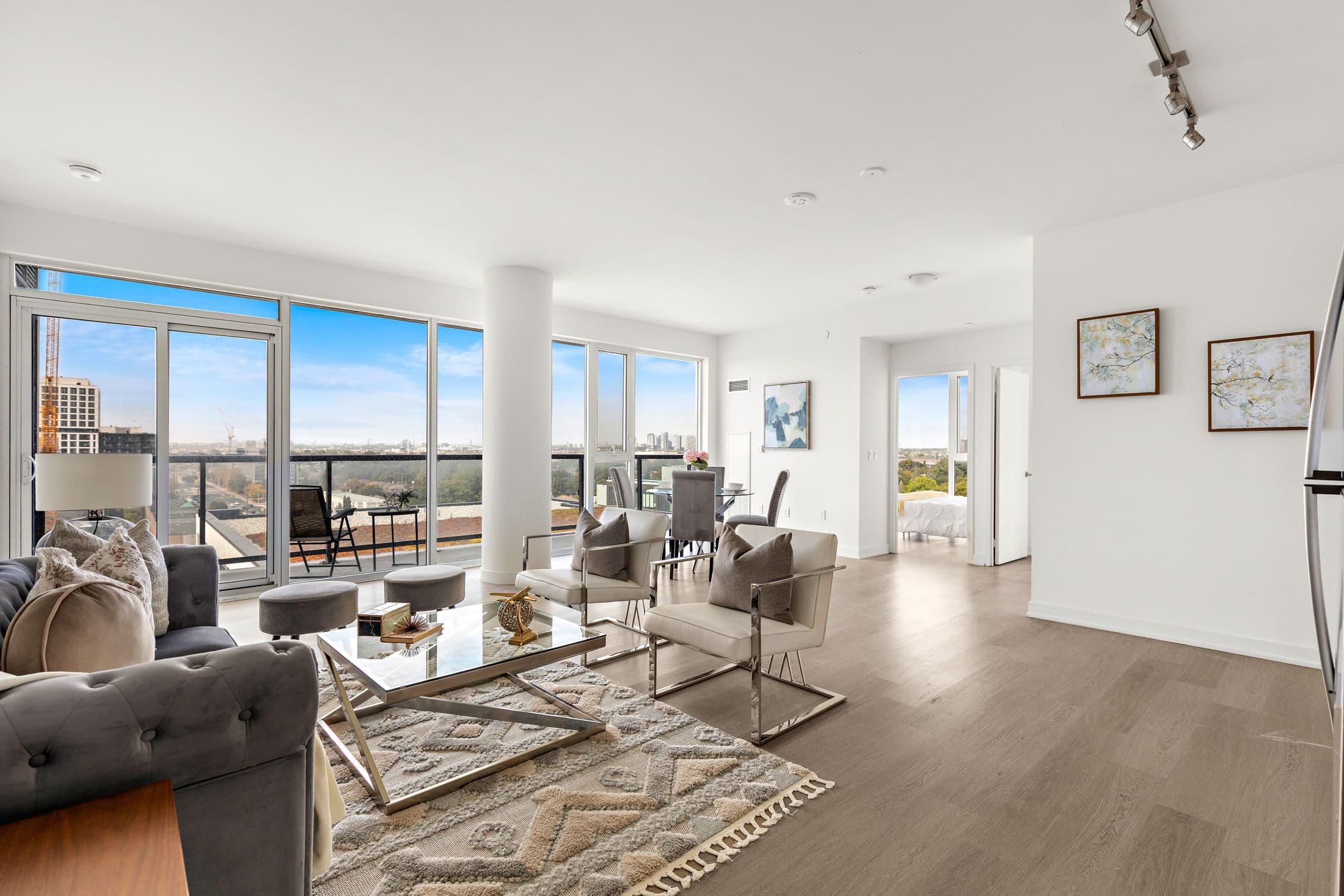 859 The Queensway N/A 907, Toronto W07, ON M8Z 1N8