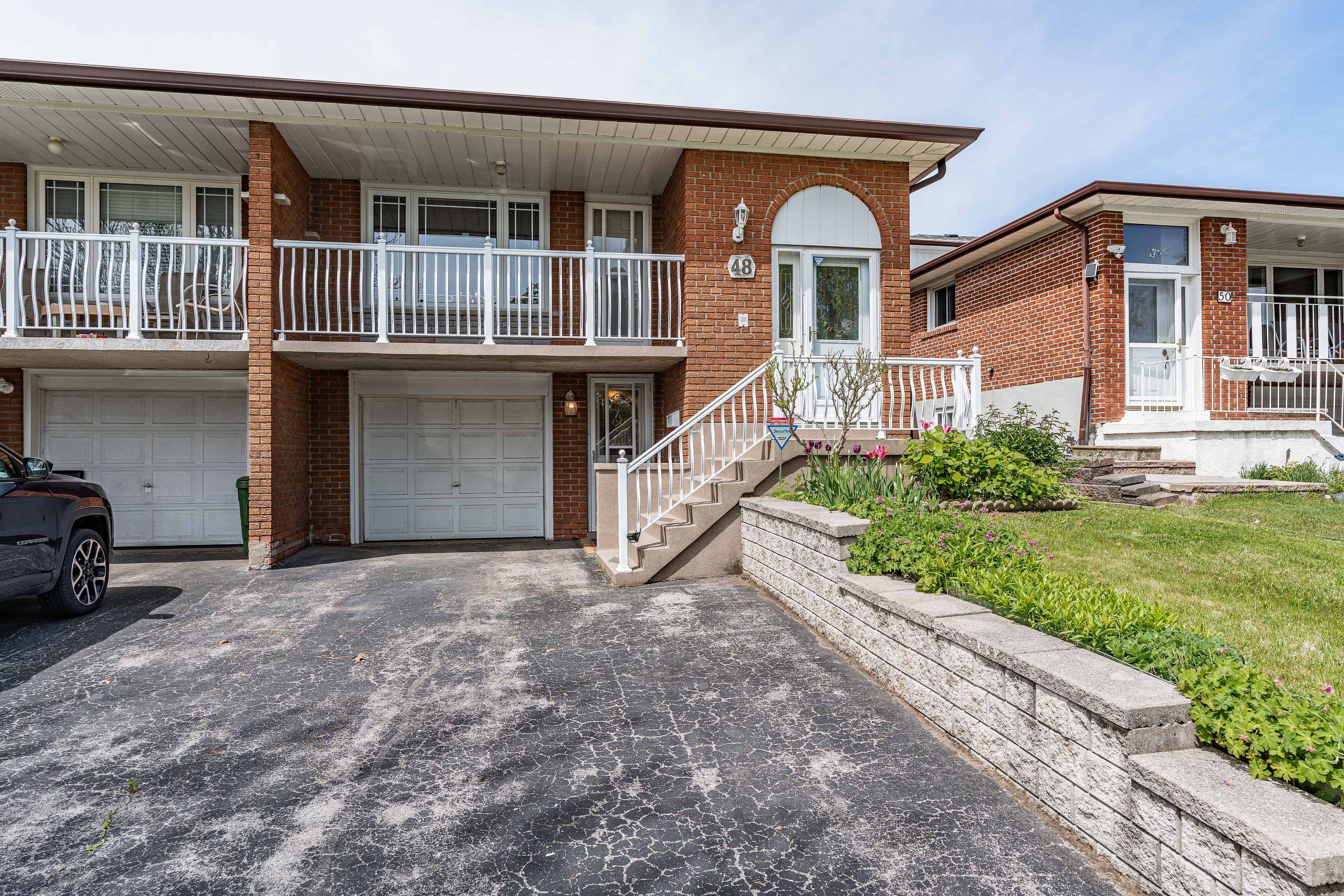 48 Navaho Drive, Toronto C15, ON M2H 2X3
