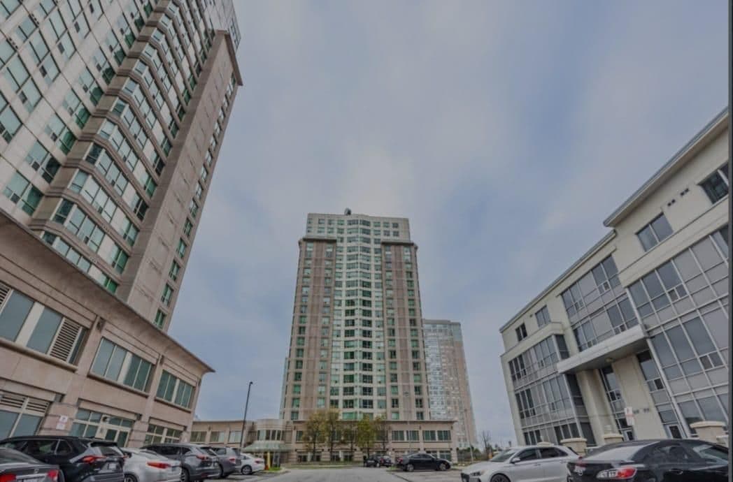 18 Lee Centre Drive 1810, Toronto E09, ON M1H 3H5