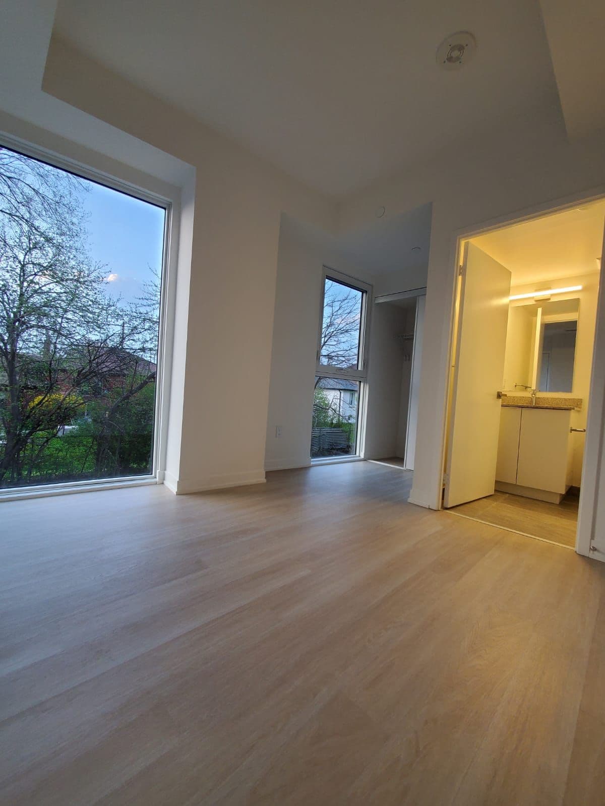 500 Wilson Avenue 233, Toronto C06, ON M3H 0E5