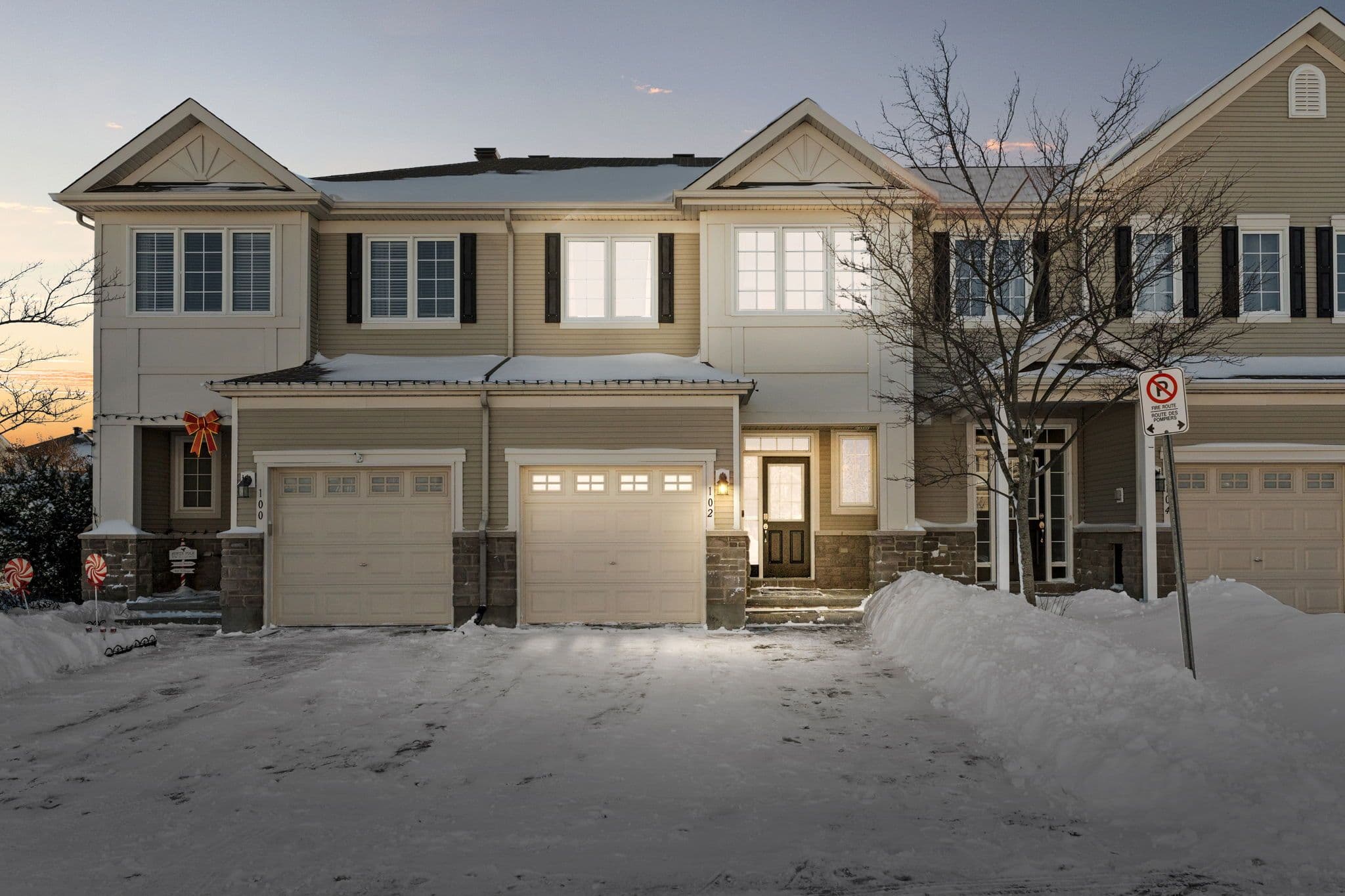 102 Lochnaw Private, Barrhaven, ON K2J 5X6