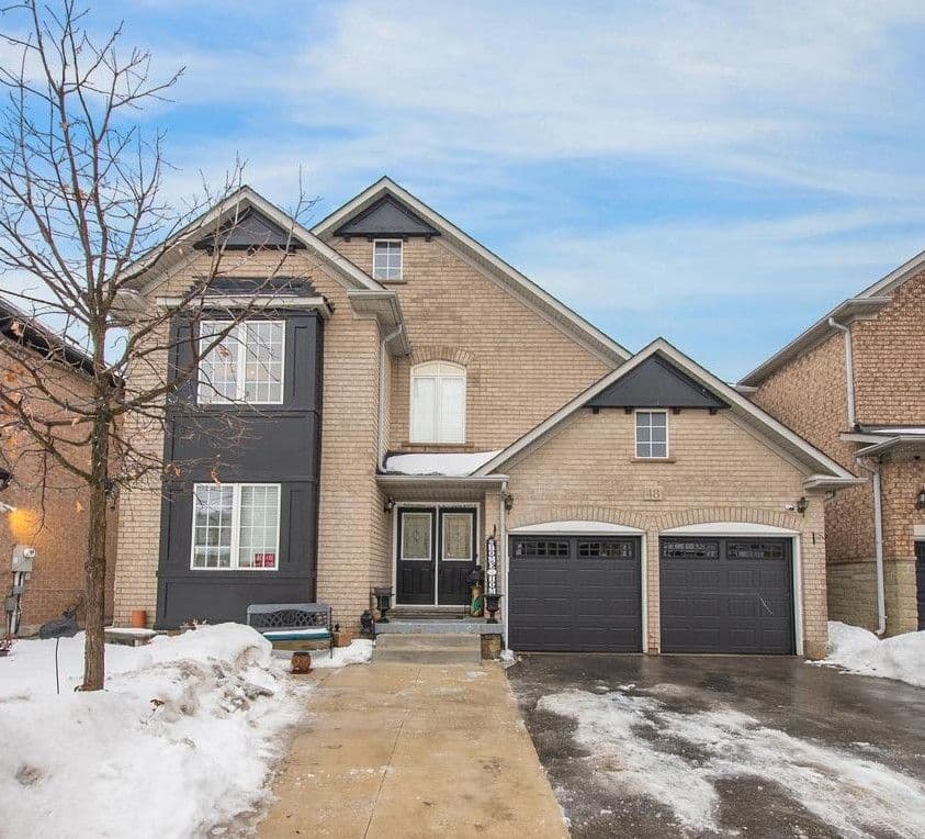48 Sawston Circle, Brampton, ON L7A 2N7