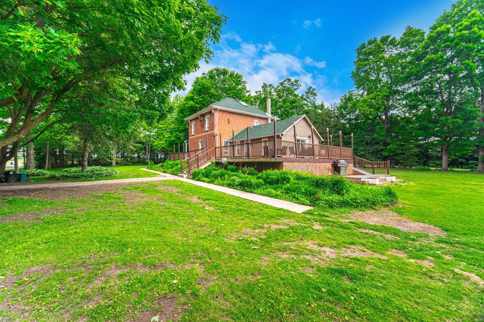 593475 Blind Line, Mono, ON L9W 5N1