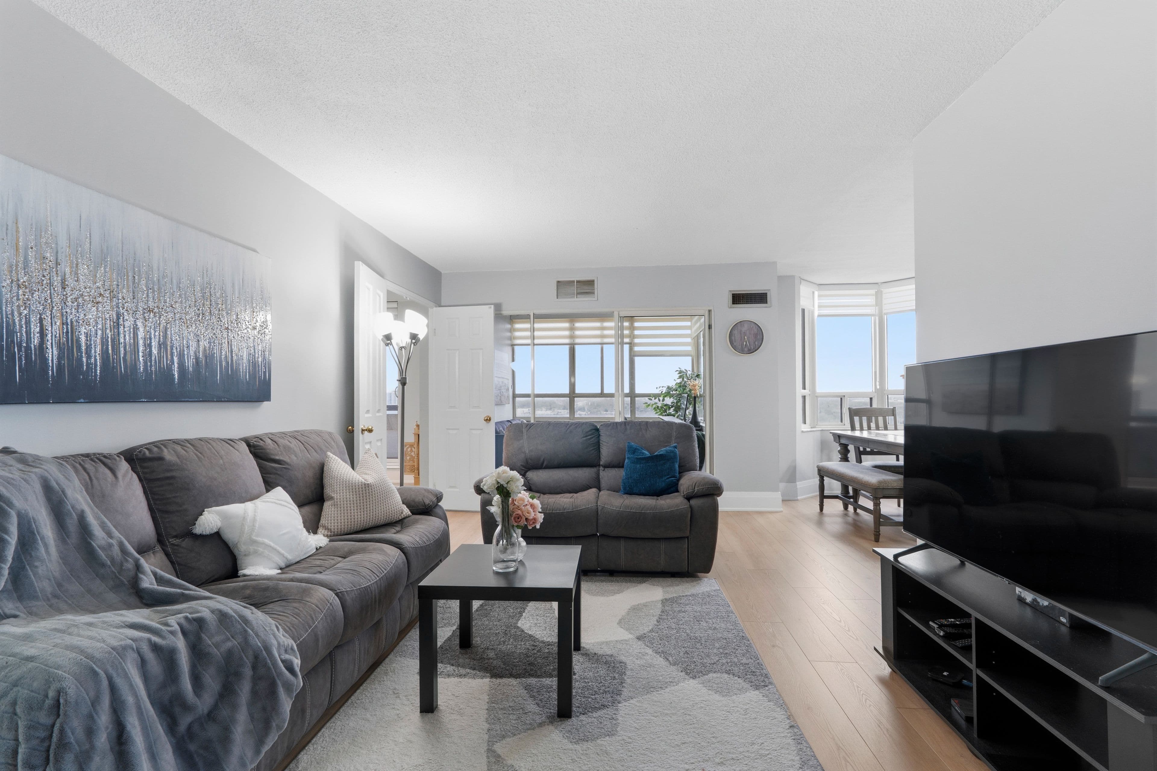 100 County Court Boulevard 1808, Brampton, ON L6W 3X1