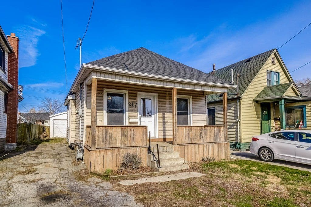 217 Tolton Avenue, Hamilton, ON L8H 5P2