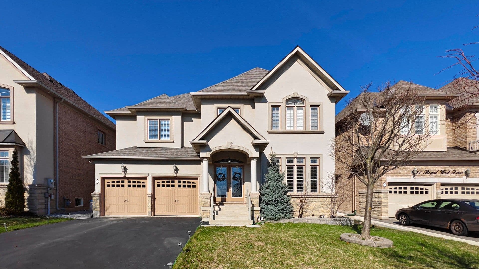 93 Royal West Drive, Brampton, ON L6X 0V8