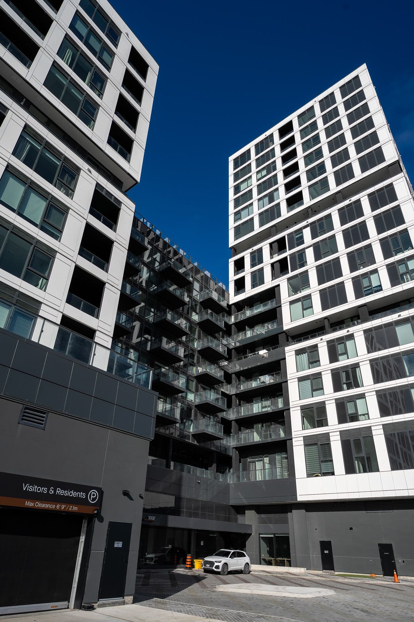 1007 THE QUEENSWAY Avenue 901, Toronto W08, ON M8Z 0H4