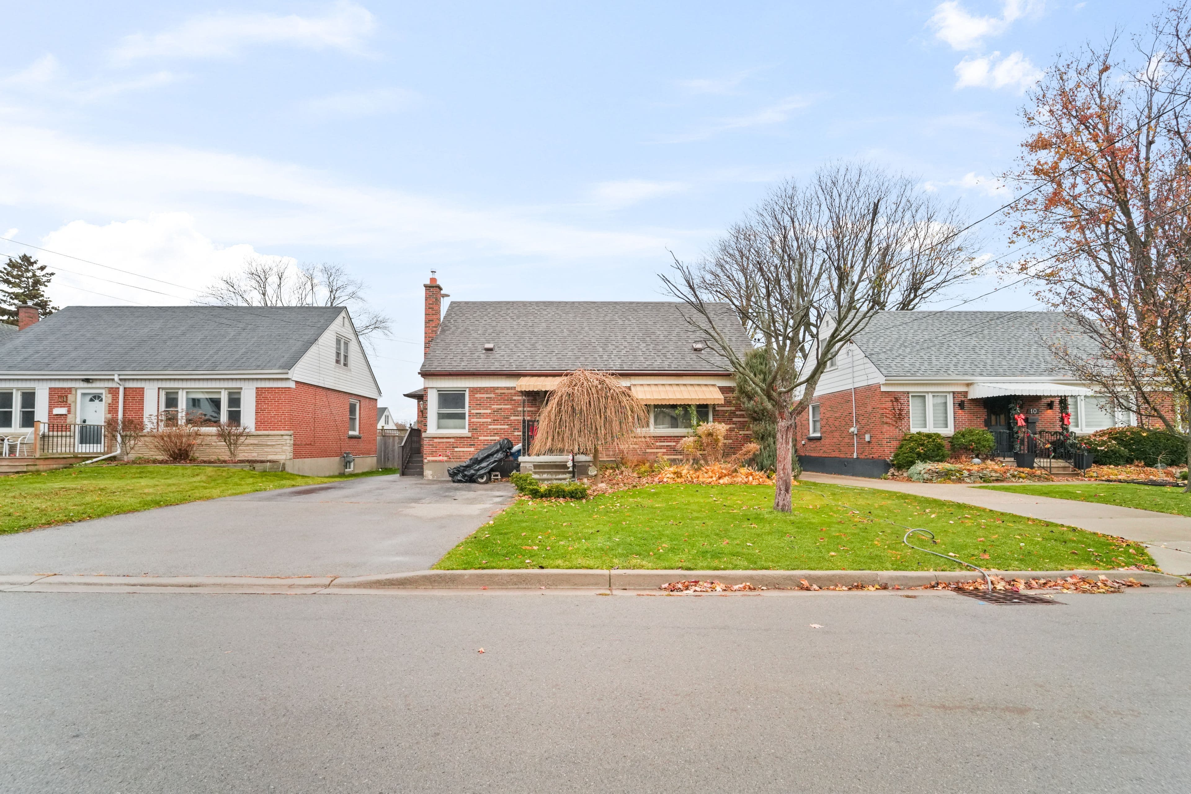 12 Roselle Place, Hamilton, ON L8G 1R3