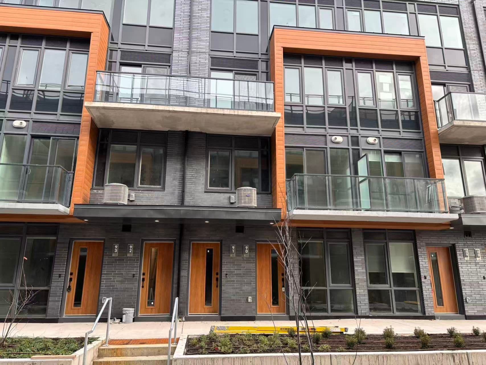 71 Curlew Drive 90, Toronto C13, ON M3A 0B2