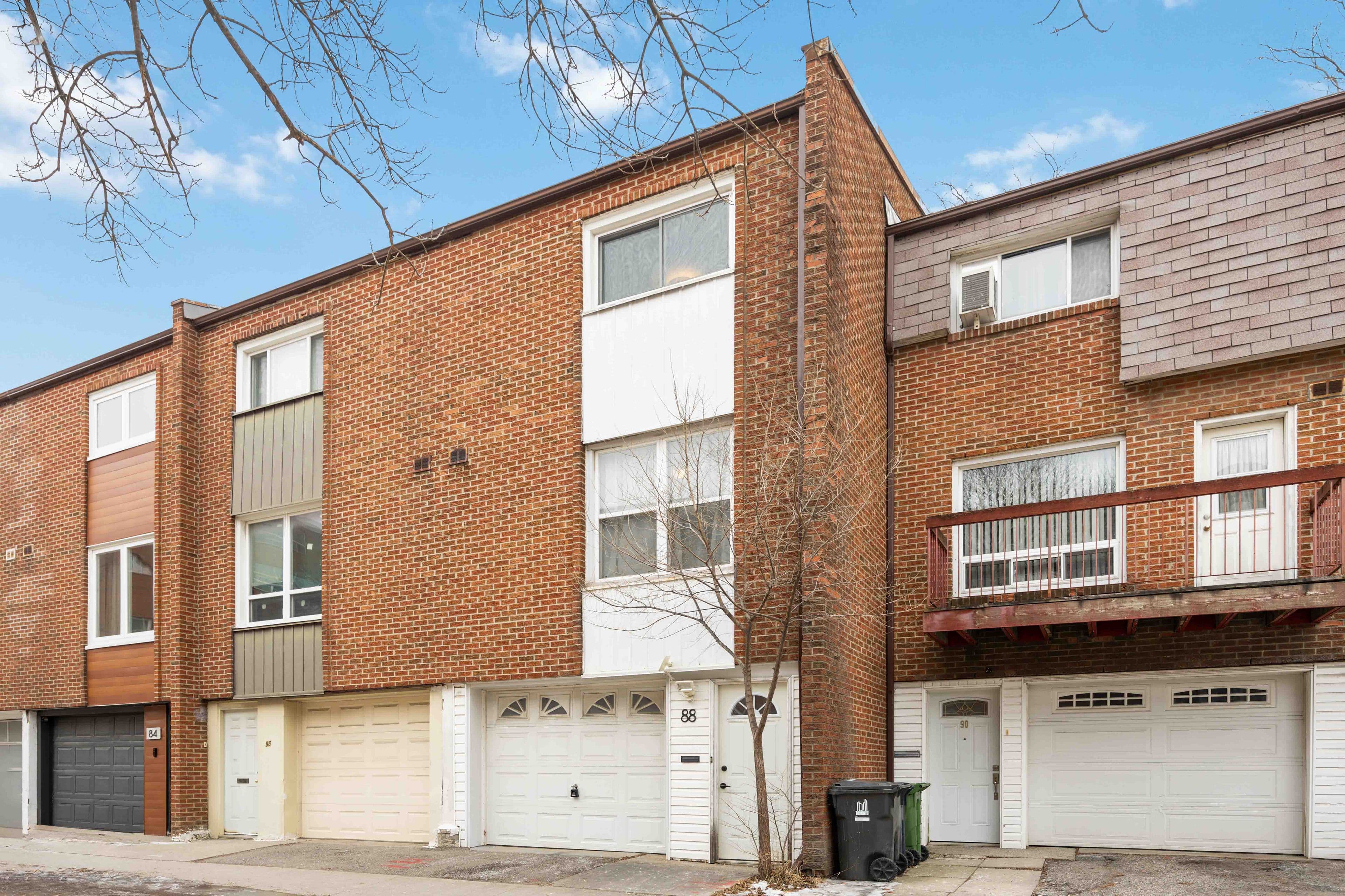 88 Stanley Terrace, Toronto C01, ON M6J 3P9