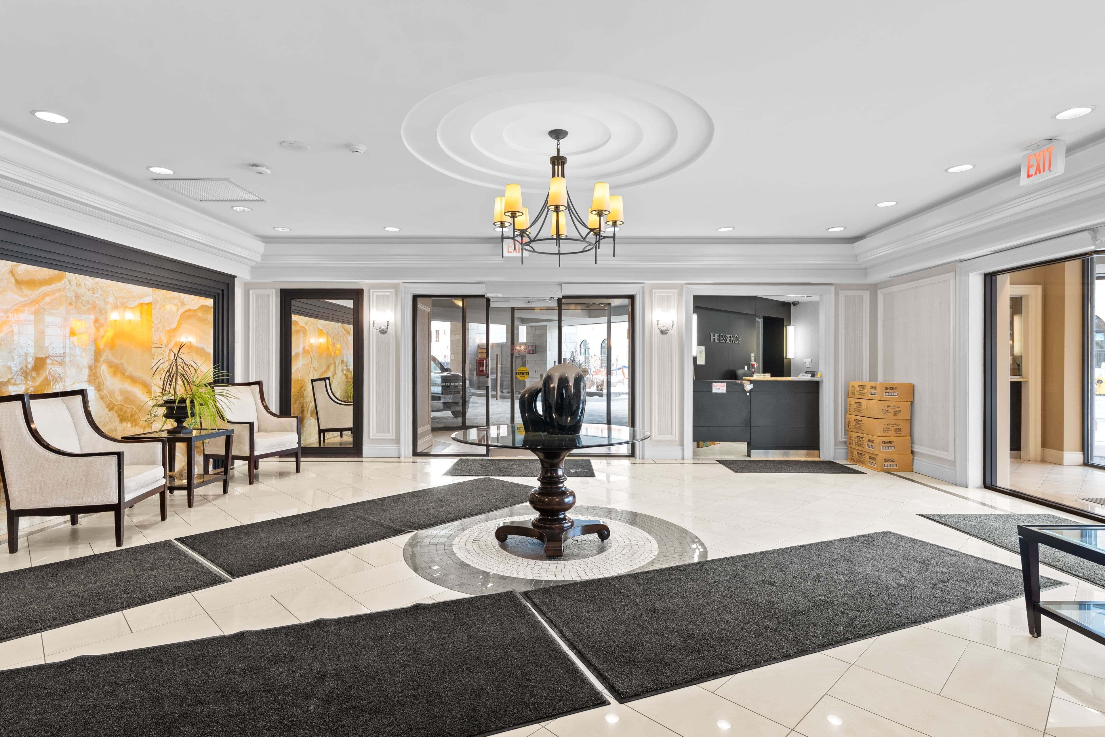 25 Earlington Avenue 511, Toronto W08, ON M8X 3A3