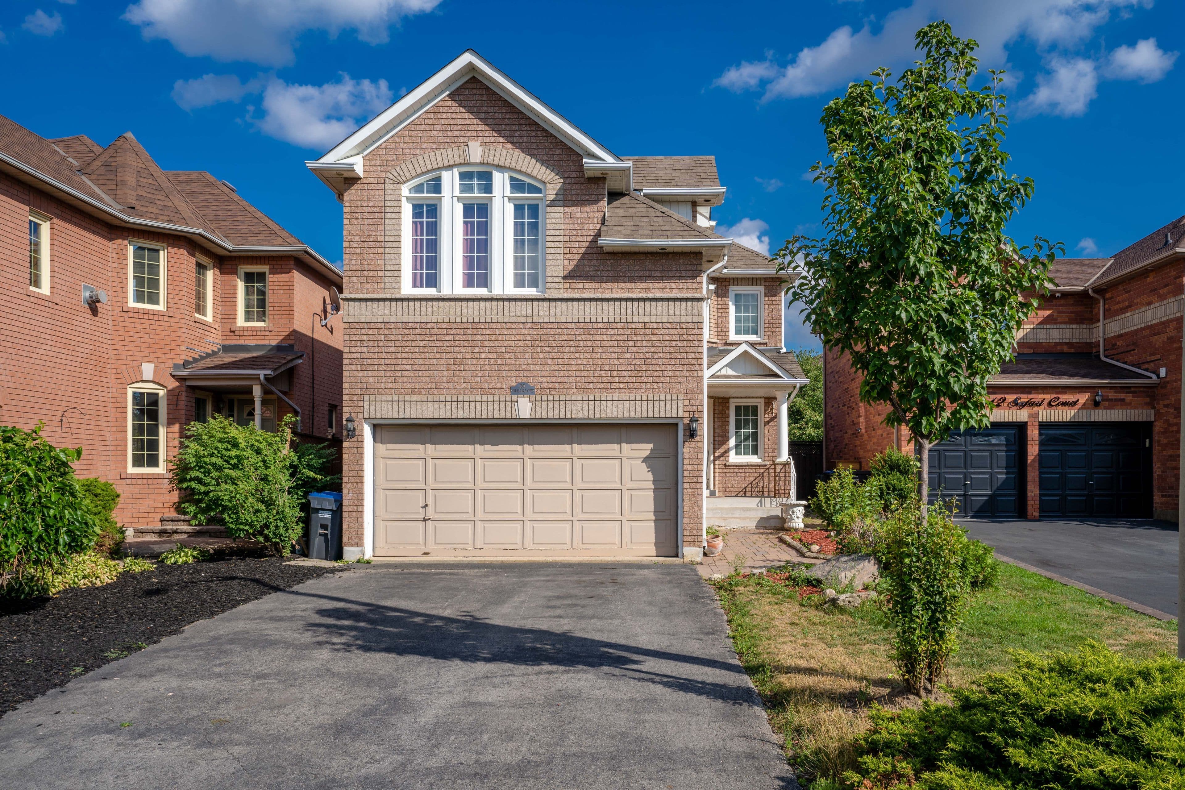 10 Safari Court, Brampton, ON L7A 1G8